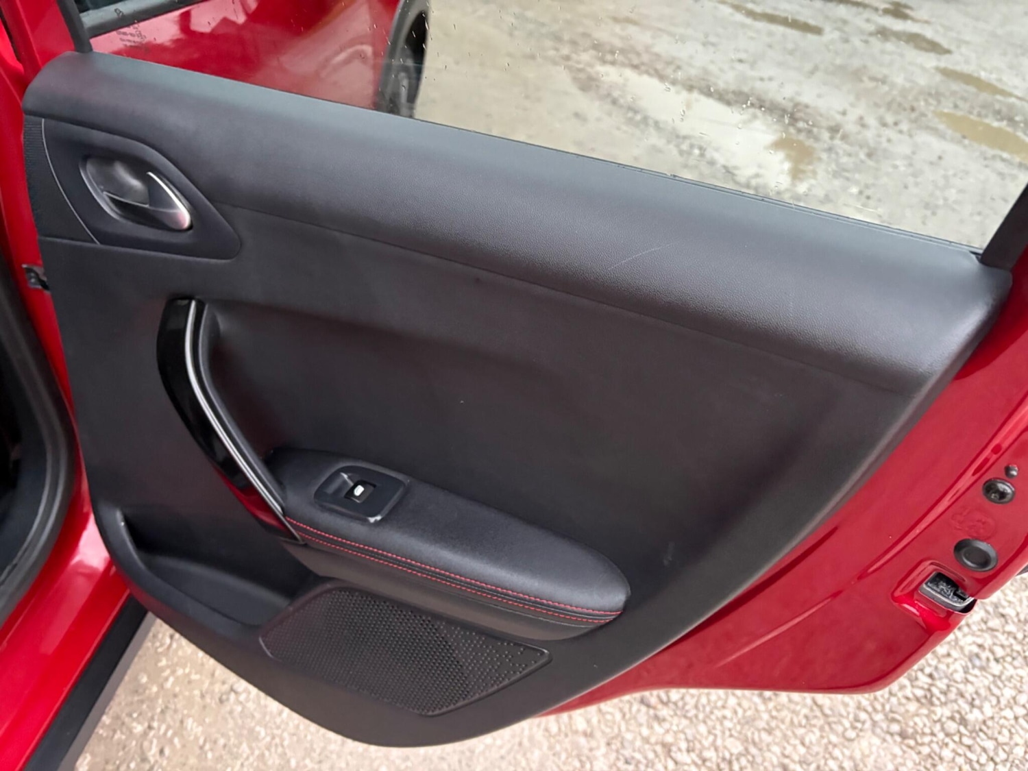 Used Peugeot 2008 2017 for sale - 76486796: Photo 15