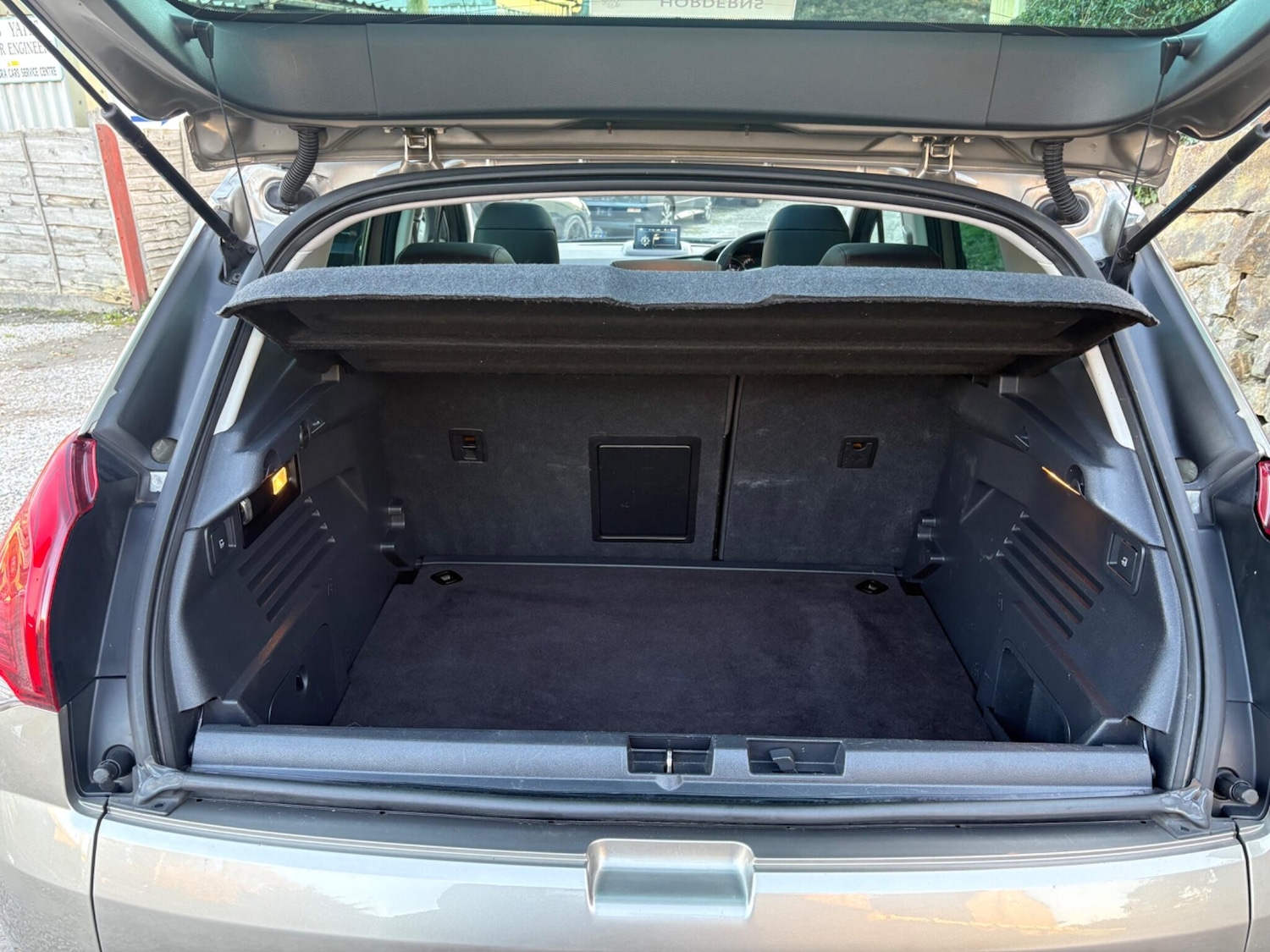 Used Peugeot 3008 2014 for sale - 76608263: Photo 16