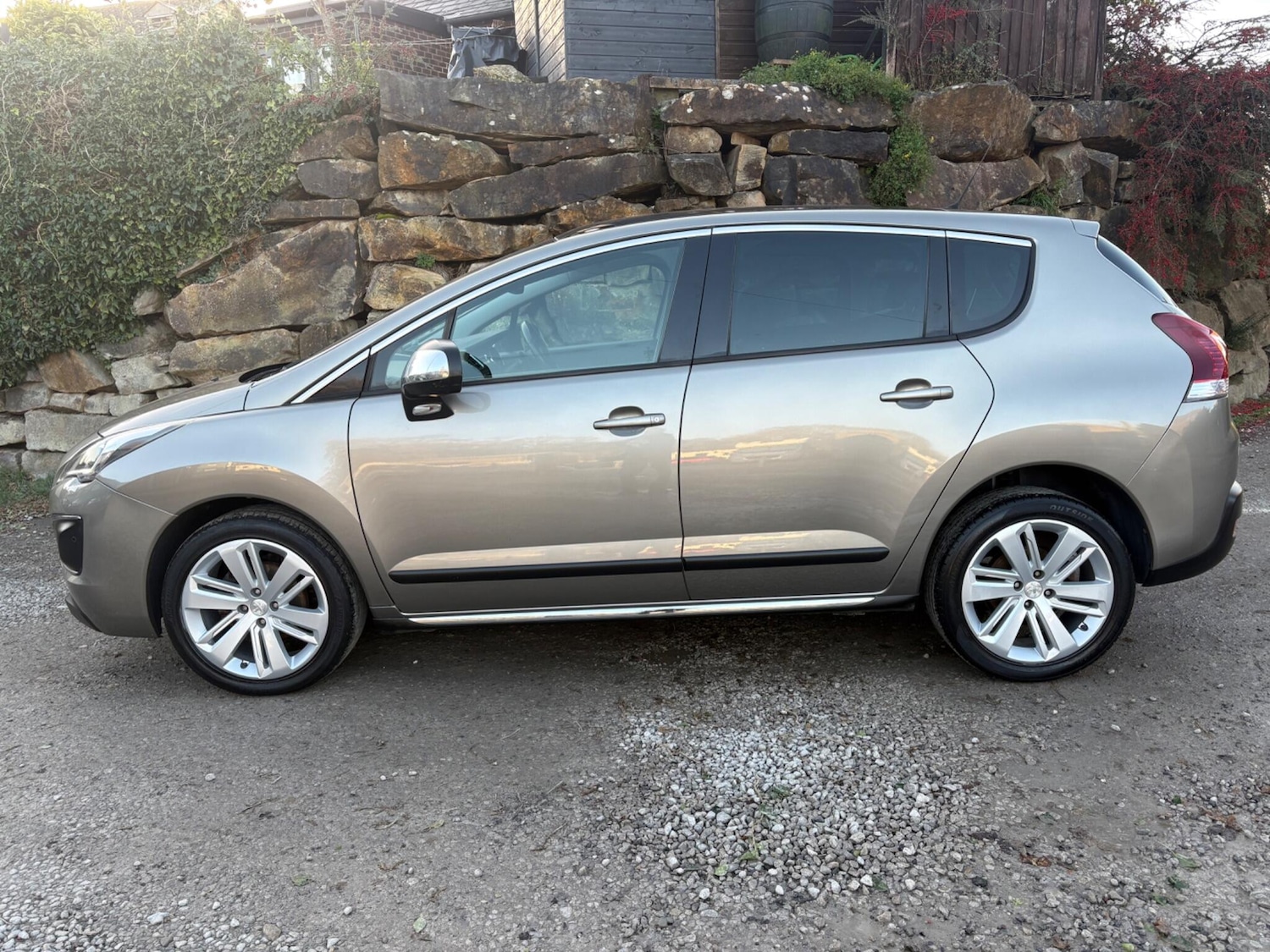 Used Peugeot 3008 2014 for sale - 76608263: Photo 3