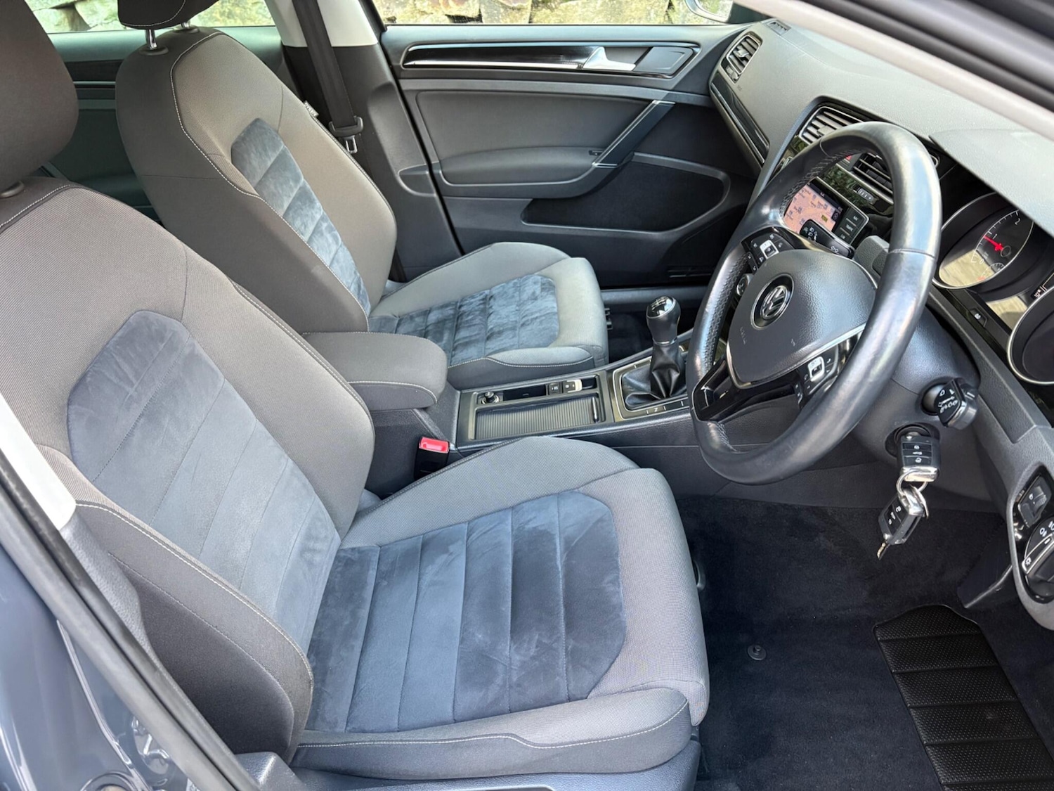 Used Volkswagen Golf 2014 for sale - 76913864: Photo 6