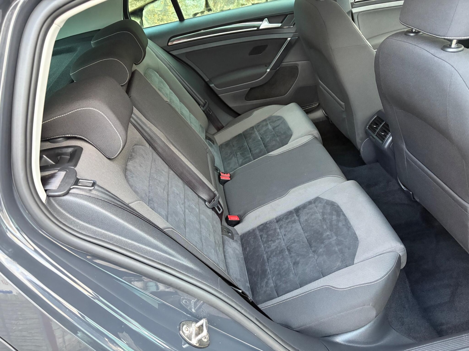 Used Volkswagen Golf 2014 for sale - 76913864: Photo 8