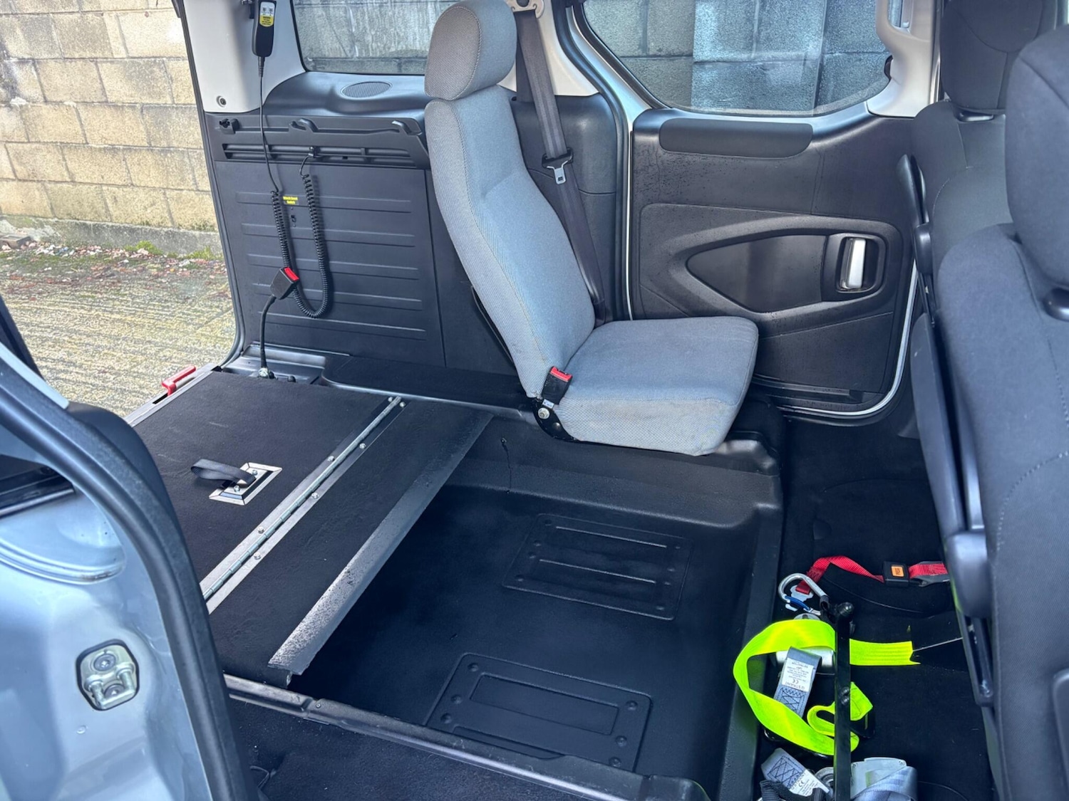 Used Peugeot Partner Tepee 2015 for sale - 76899268: Photo 10