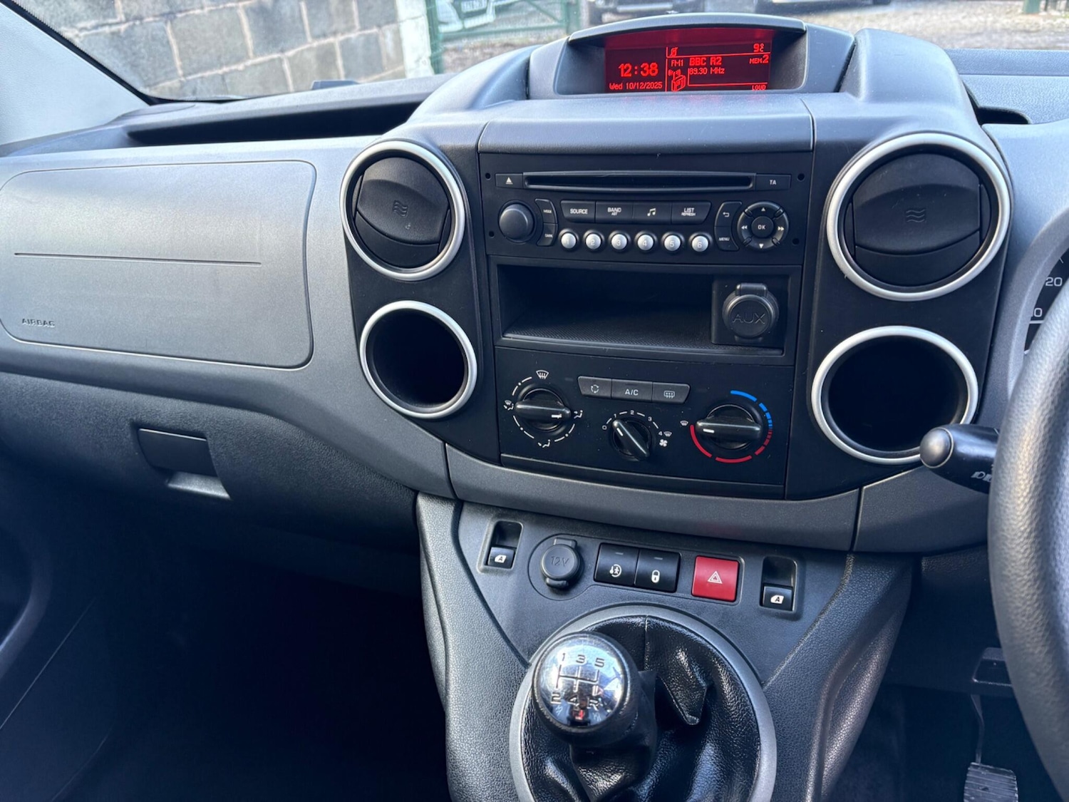 Used Peugeot Partner Tepee 2015 for sale - 76899268: Photo 13