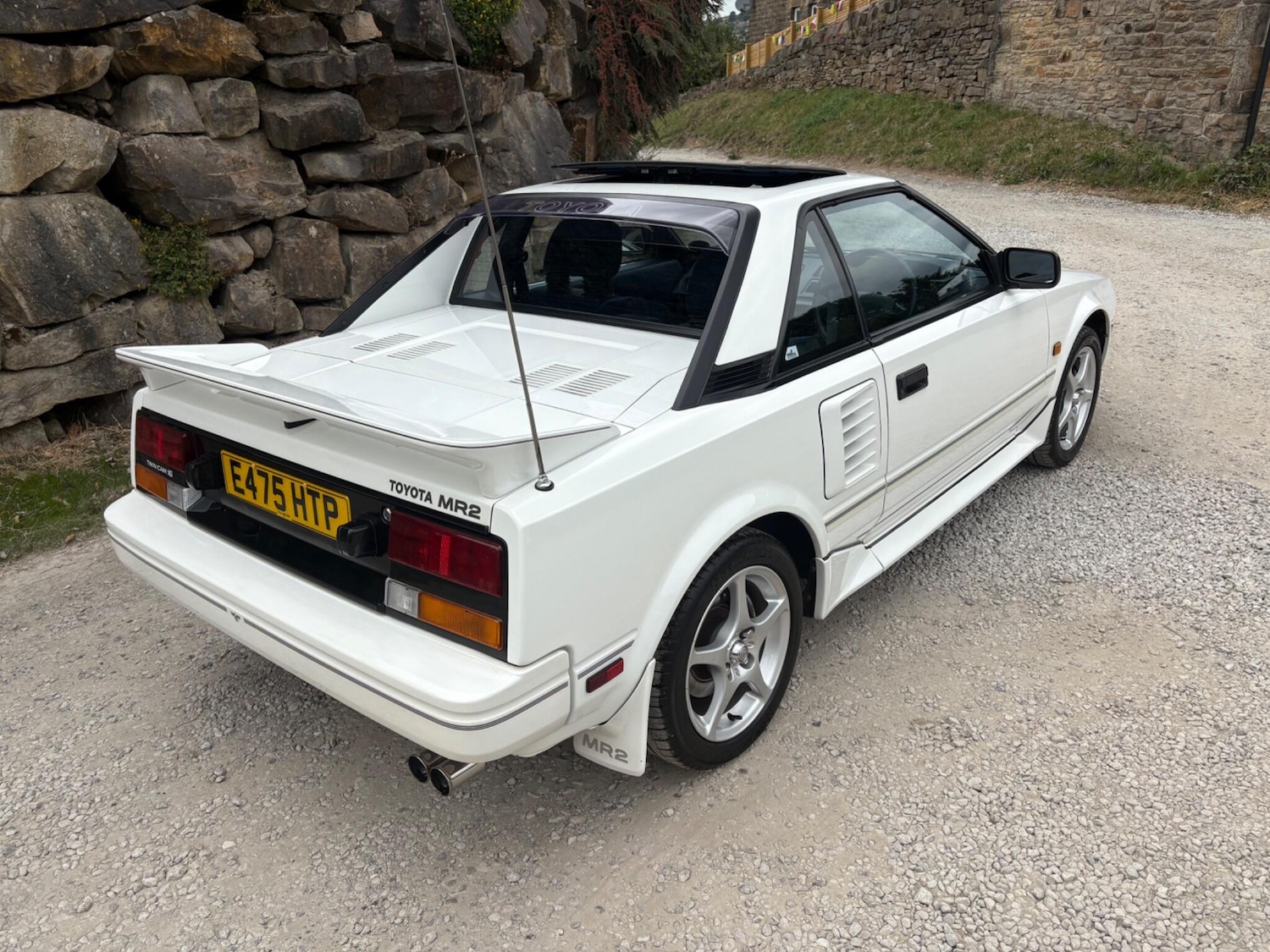 Used Toyota MR2 for sale - 76486793: Photo 2