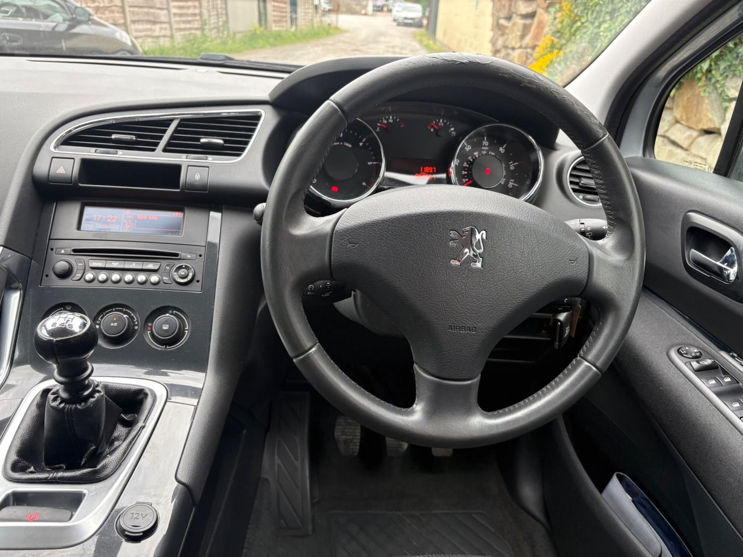 Used Peugeot 3008 2013 for sale - 76485909: Photo 15