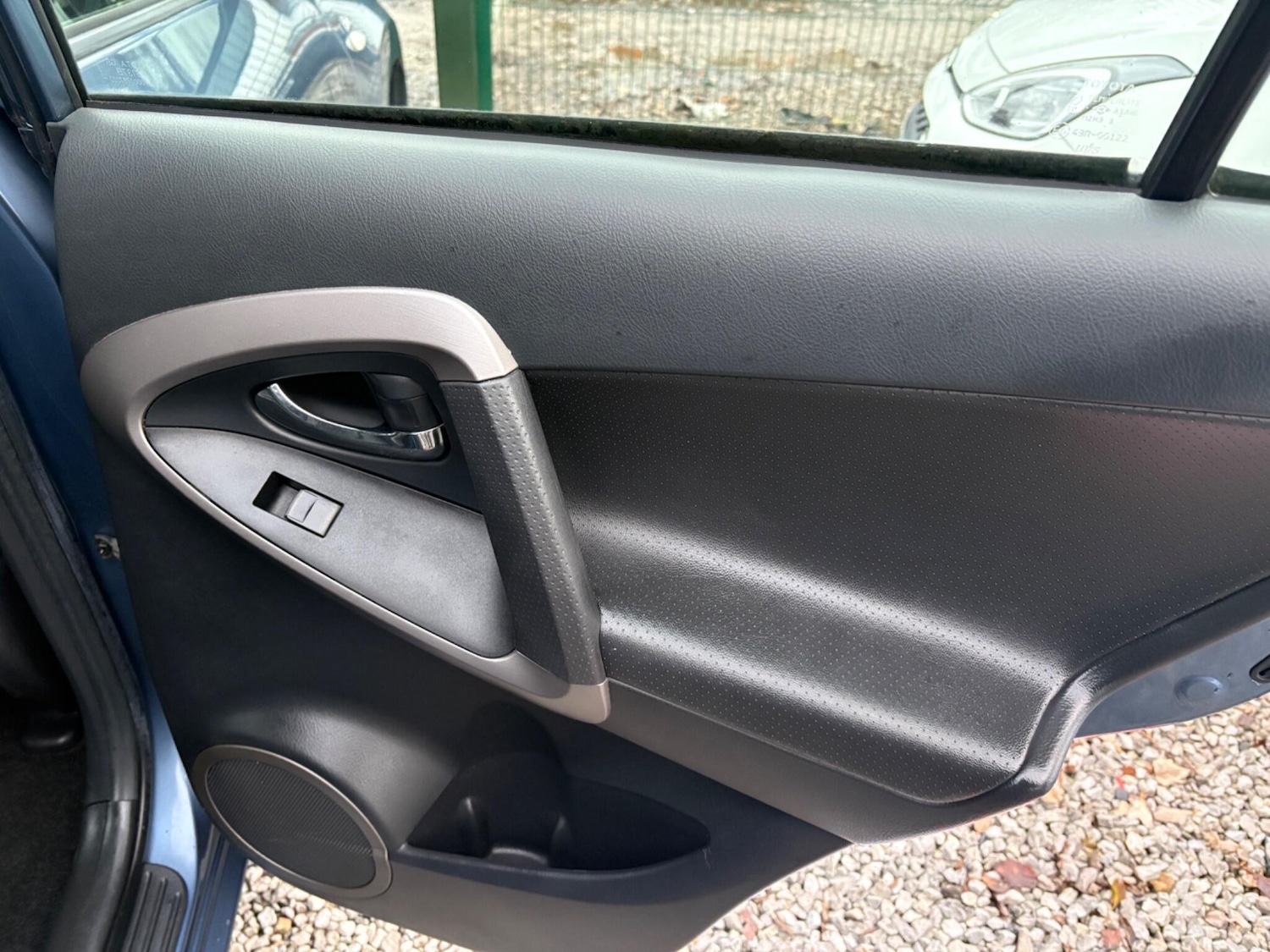 Used Toyota RAV4 2006 for sale - 76839877: Photo 18