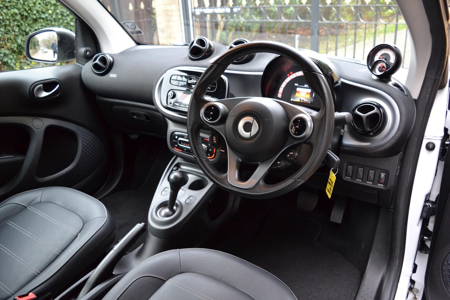 Used smart fortwo 2016 for sale - 77396083: Photo 4