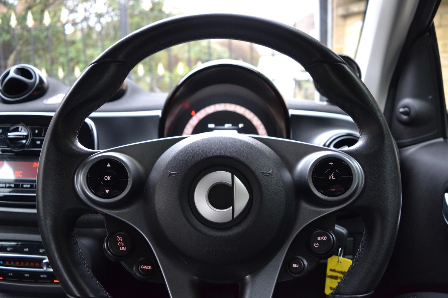 Used smart fortwo 2016 for sale - 77396083: Photo 5