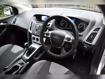 Used Ford Focus 2012 for sale - 77469013: Photo