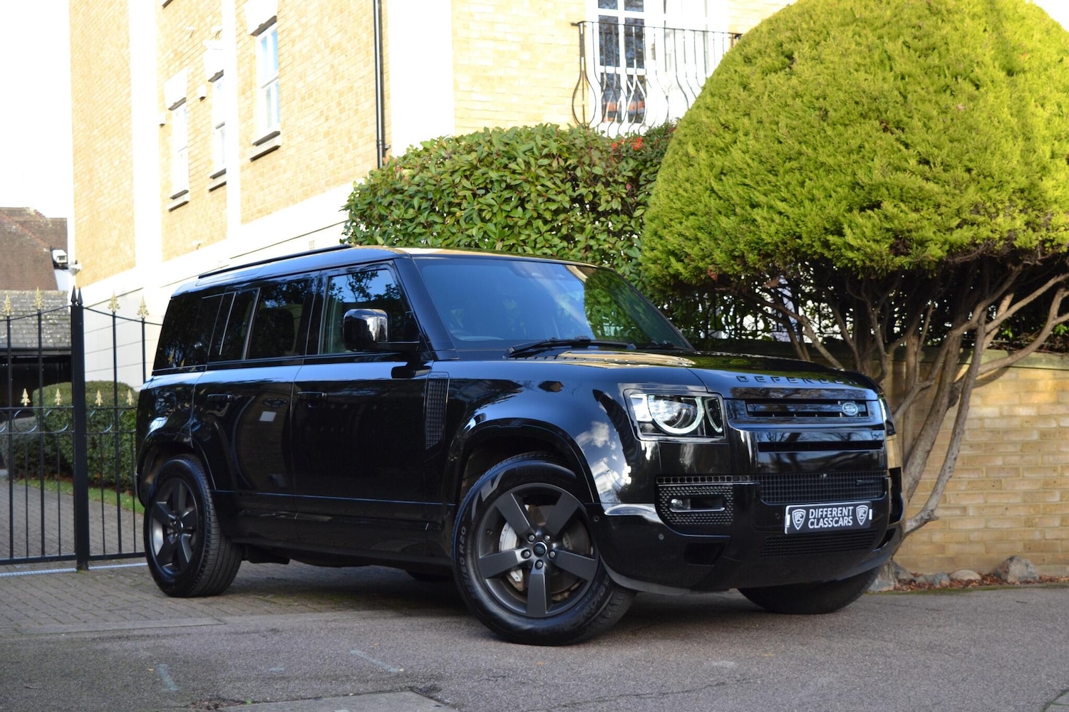 Used Land Rover Defender 110 2023 for sale - 76752771: Photo 18