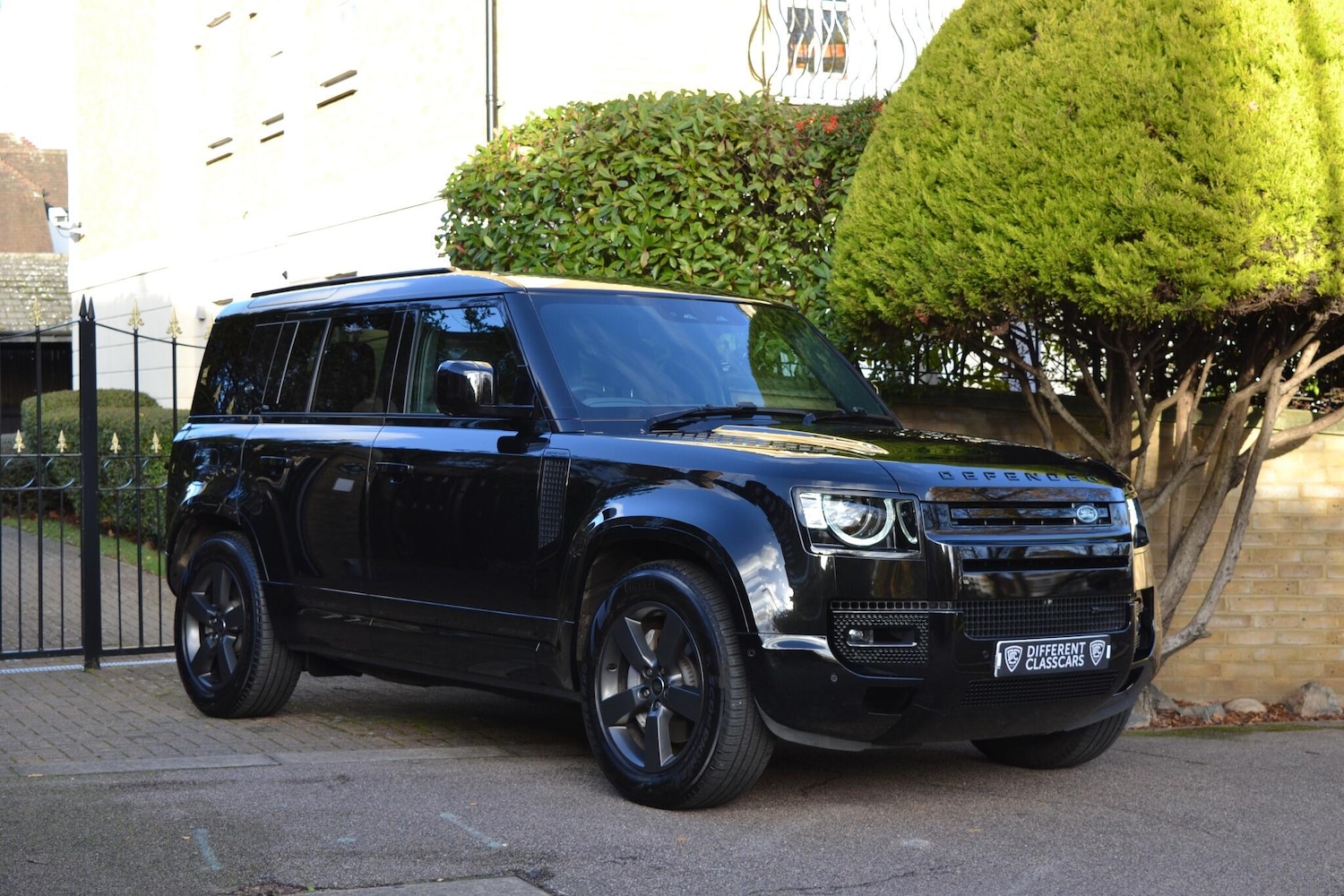 Used Land Rover Defender 110 2023 for sale - 76752771: Photo 34