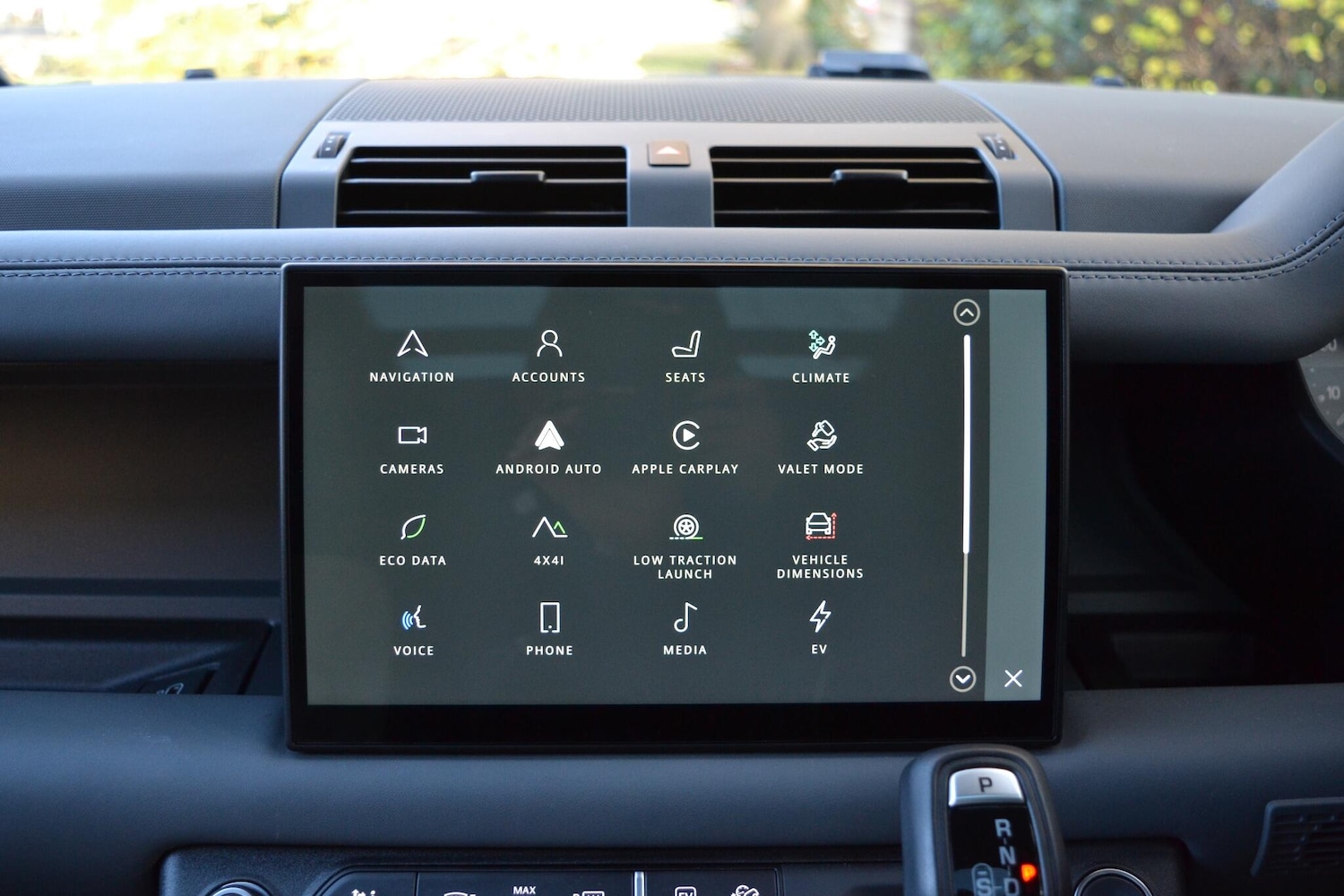 Used Land Rover Defender 110 2023 for sale - 76752771: Photo 39