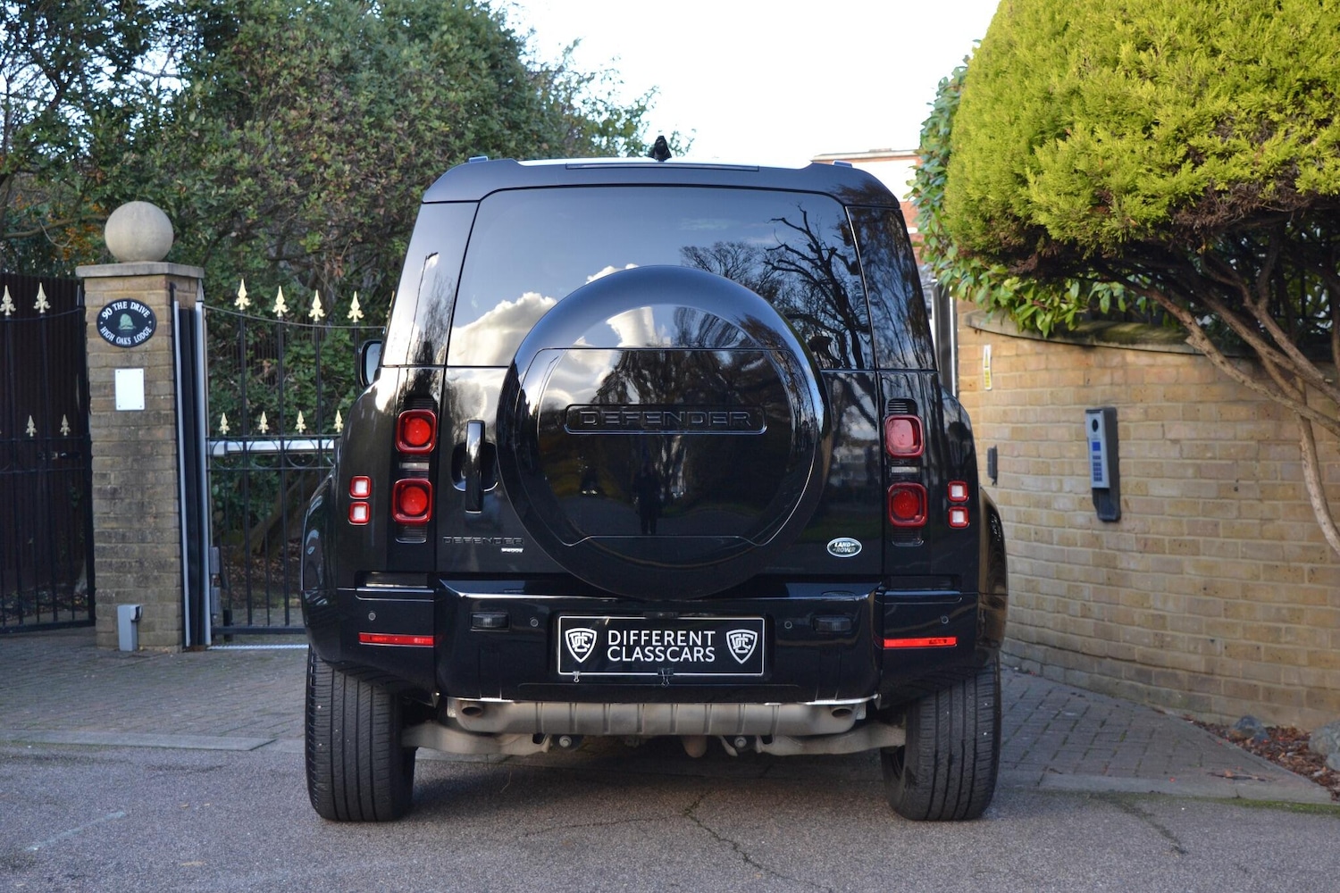 Used Land Rover Defender 110 2023 for sale - 76752771: Photo 43