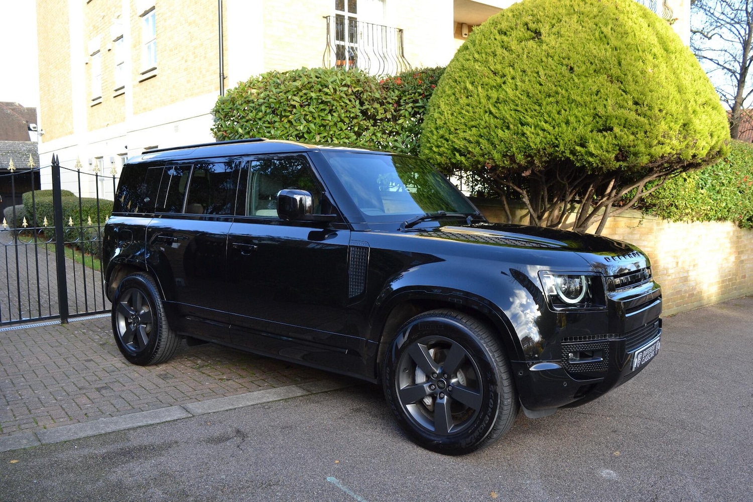 Used Land Rover Defender 110 2023 for sale - 76752771: Photo 50