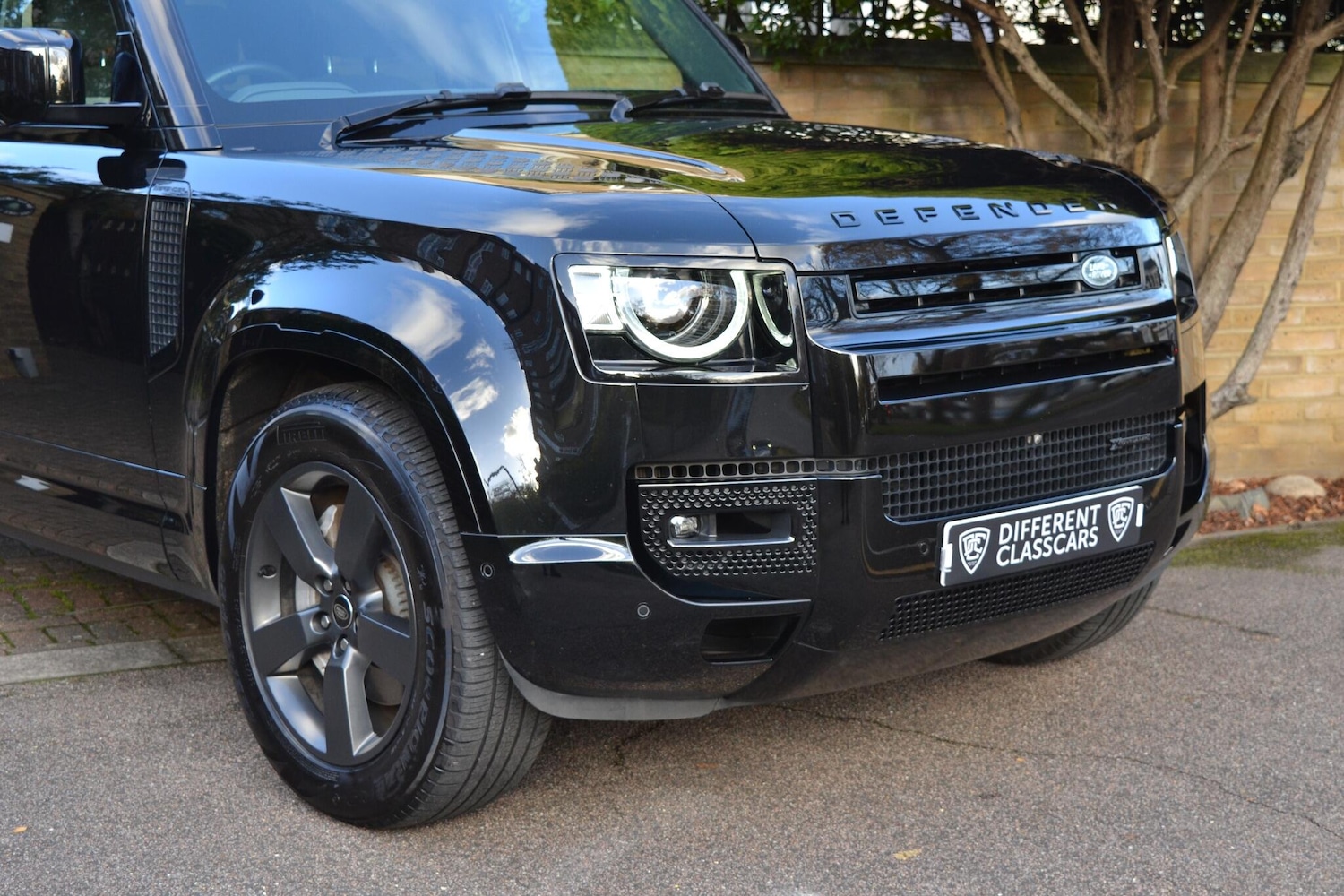 Used Land Rover Defender 110 2023 for sale - 76752771: Photo 53