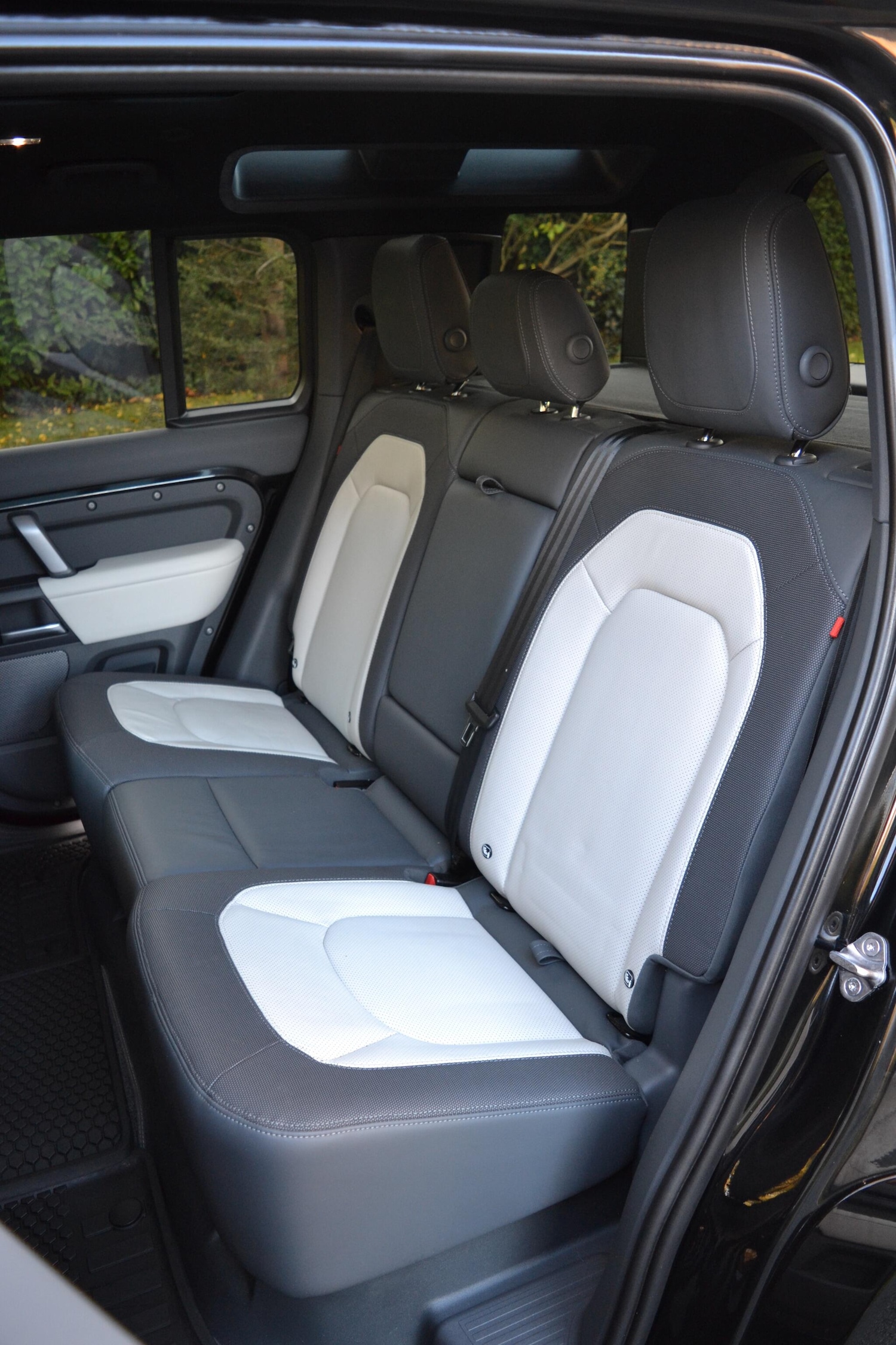 Used Land Rover Defender 110 2023 for sale - 76752771: Photo 59