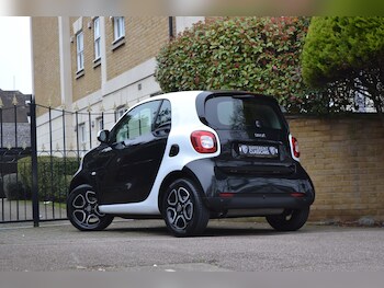 Used smart fortwo 2018 for sale - 77882149: Photo