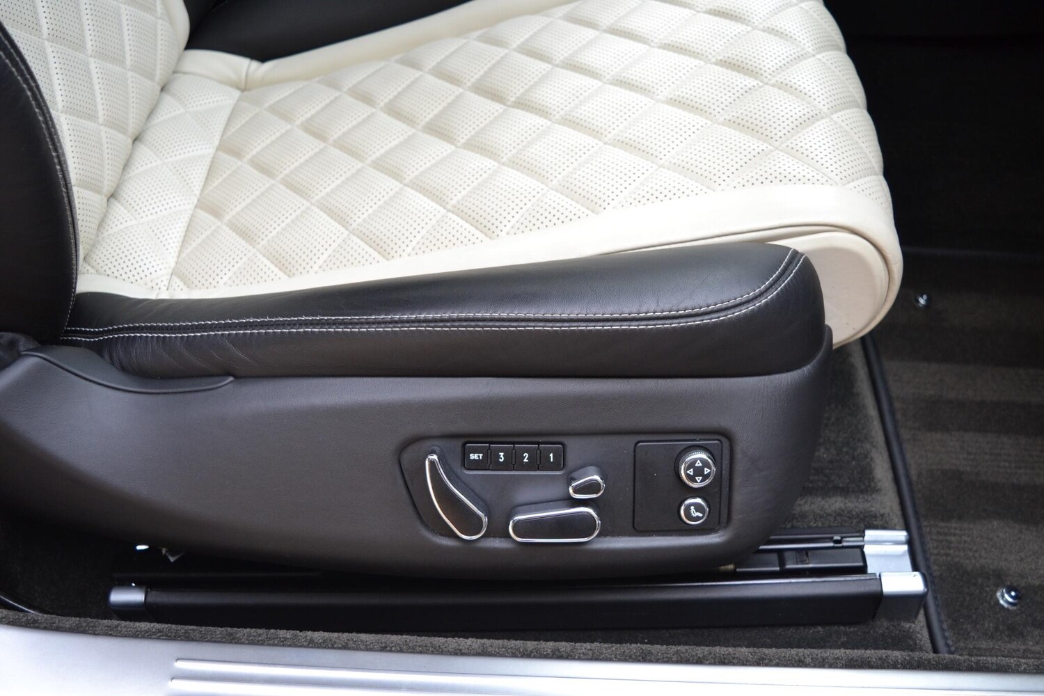 Used Bentley Continental for sale - 77344061: Photo 30