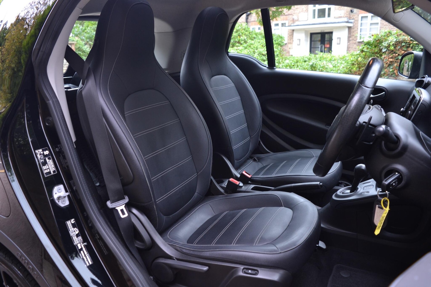 Used smart fortwo 2017 for sale - 76926401: Photo 11