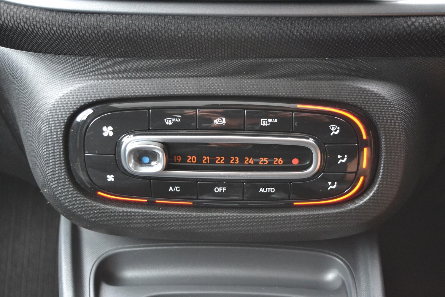 Used smart fortwo 2017 for sale - 76926401: Photo 20