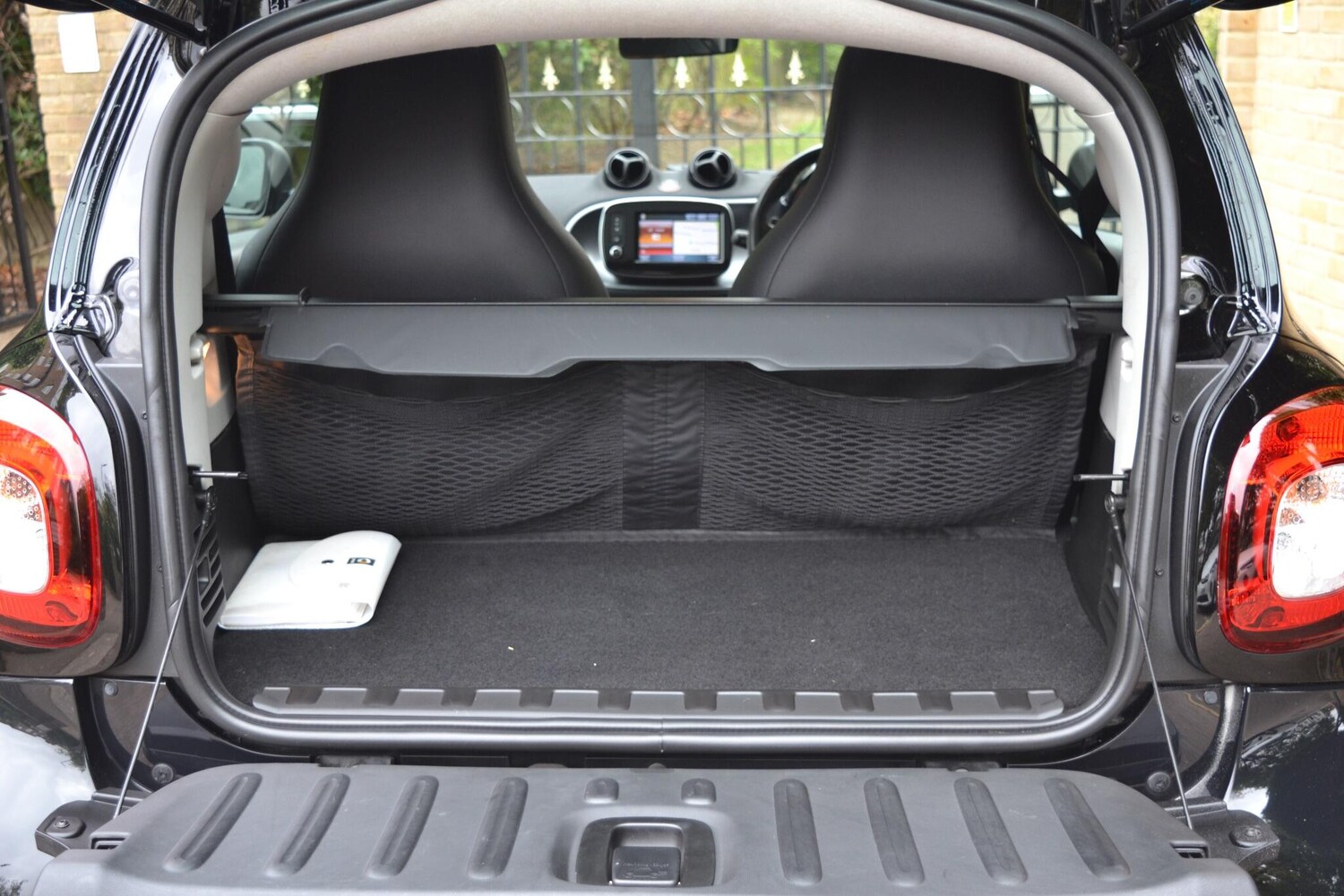 Used smart fortwo 2017 for sale - 76926401: Photo 38