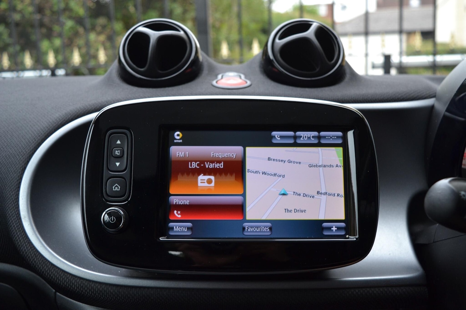 Used smart fortwo 2017 for sale - 76926401: Photo 5