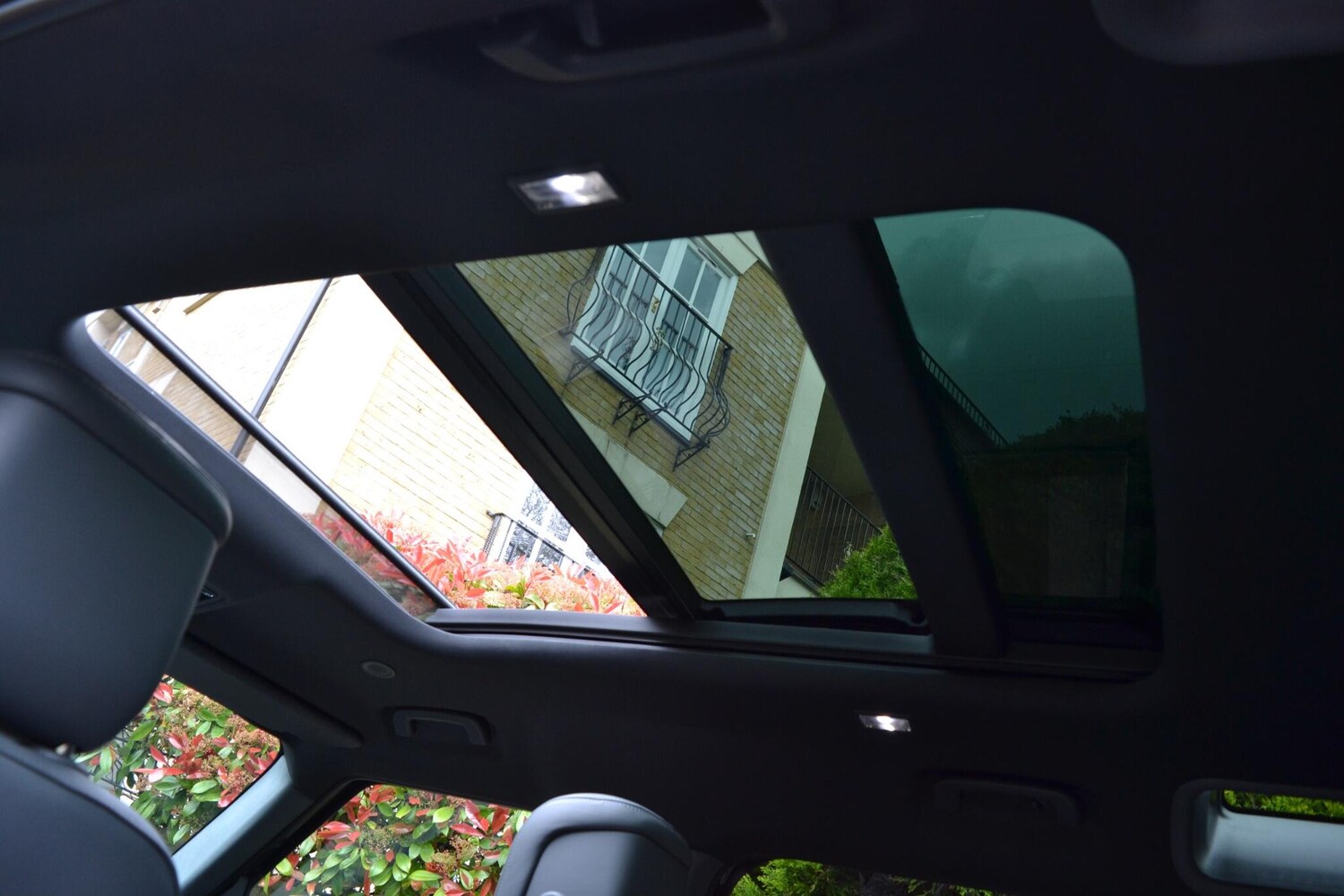 Used Land Rover Defender 2022 for sale - 77574894: Photo 17