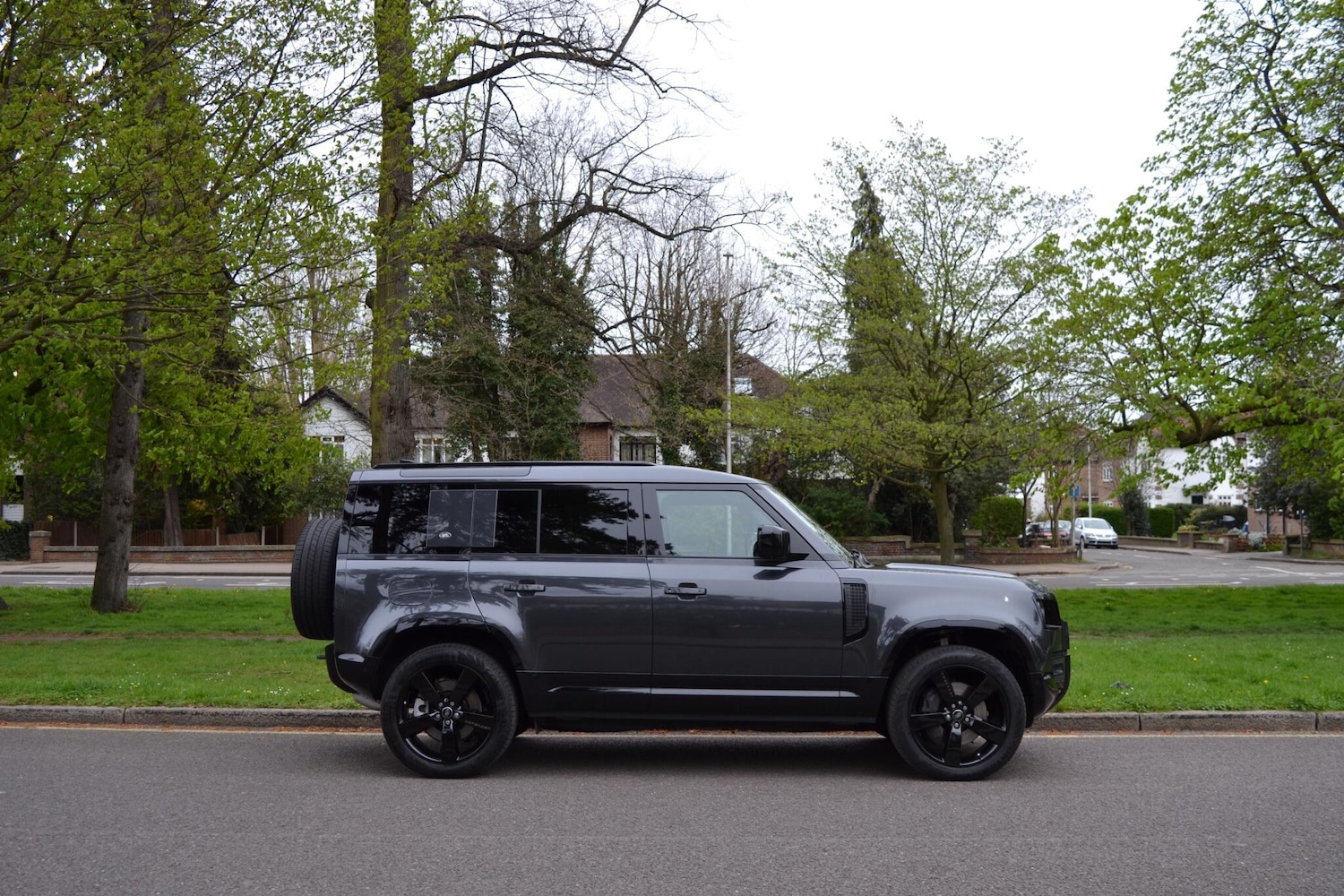 Used Land Rover Defender 2022 for sale - 77574894: Photo 5