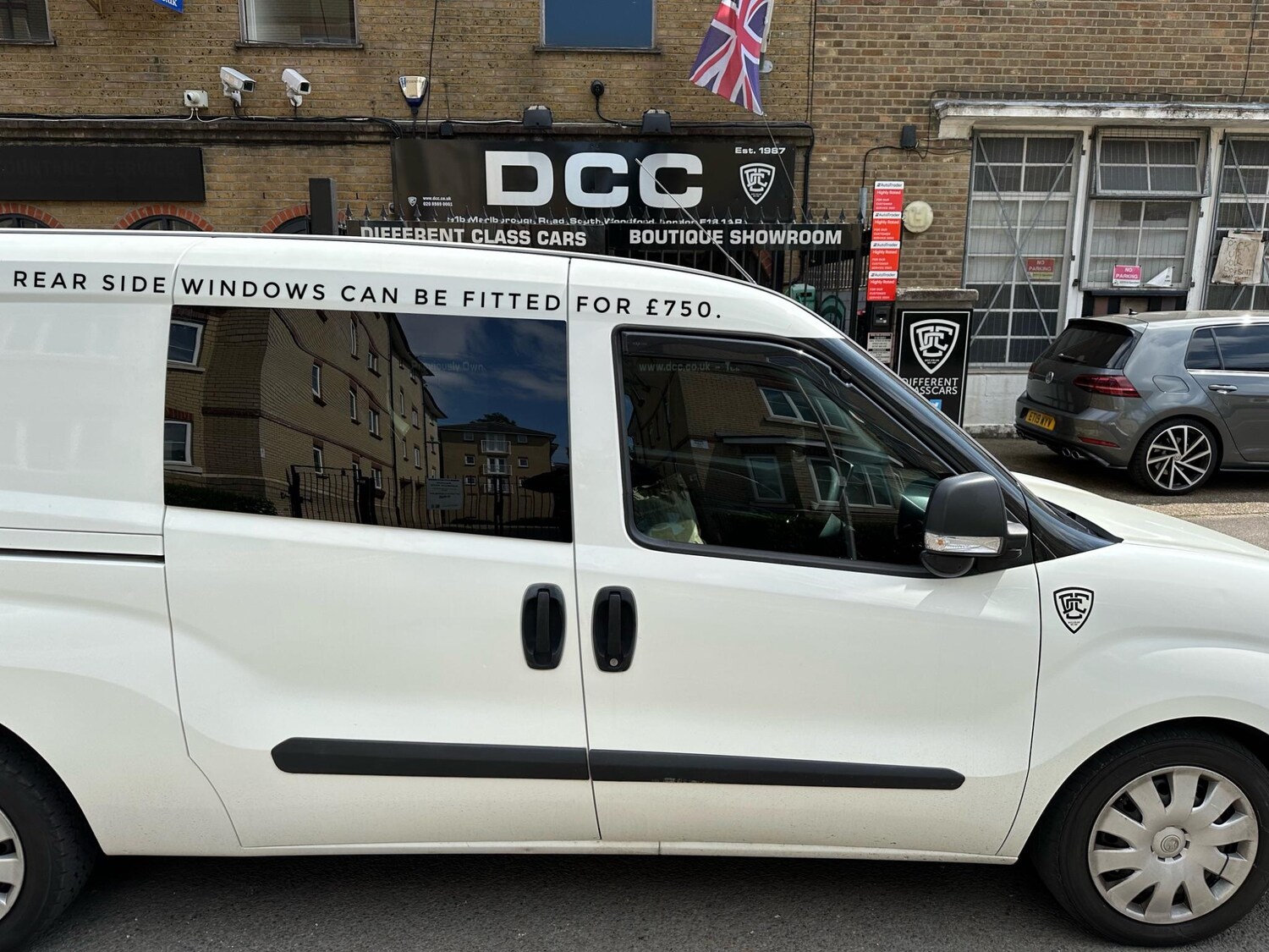 Used Vauxhall Combo 2017 for sale - 76377831: Photo 12