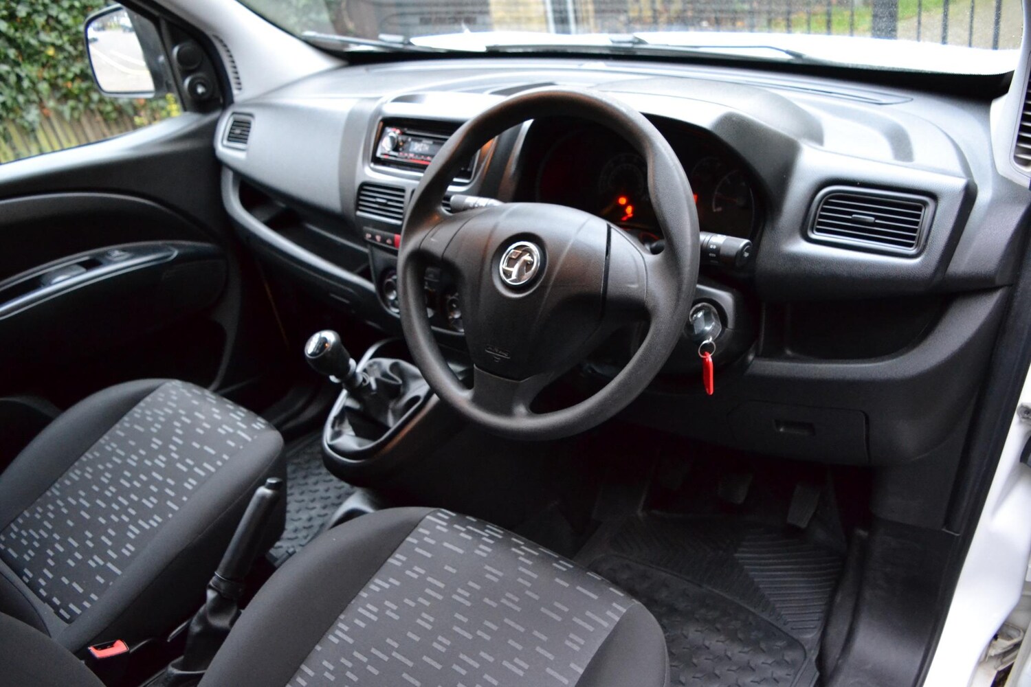 Used Vauxhall Combo 2017 for sale - 76377831: Photo 6