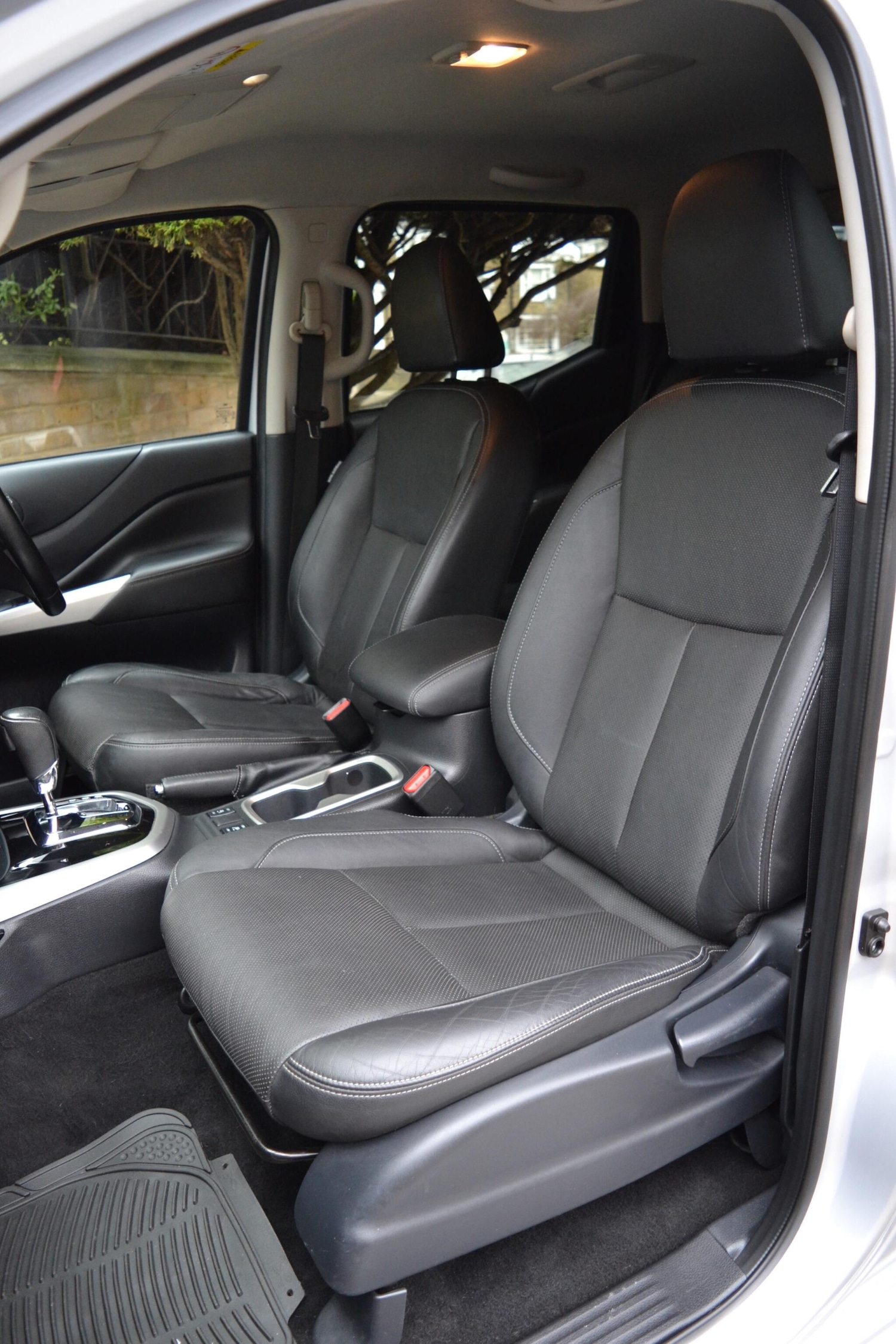 Used Nissan Navara 2019 for sale - 77469086: Photo 33