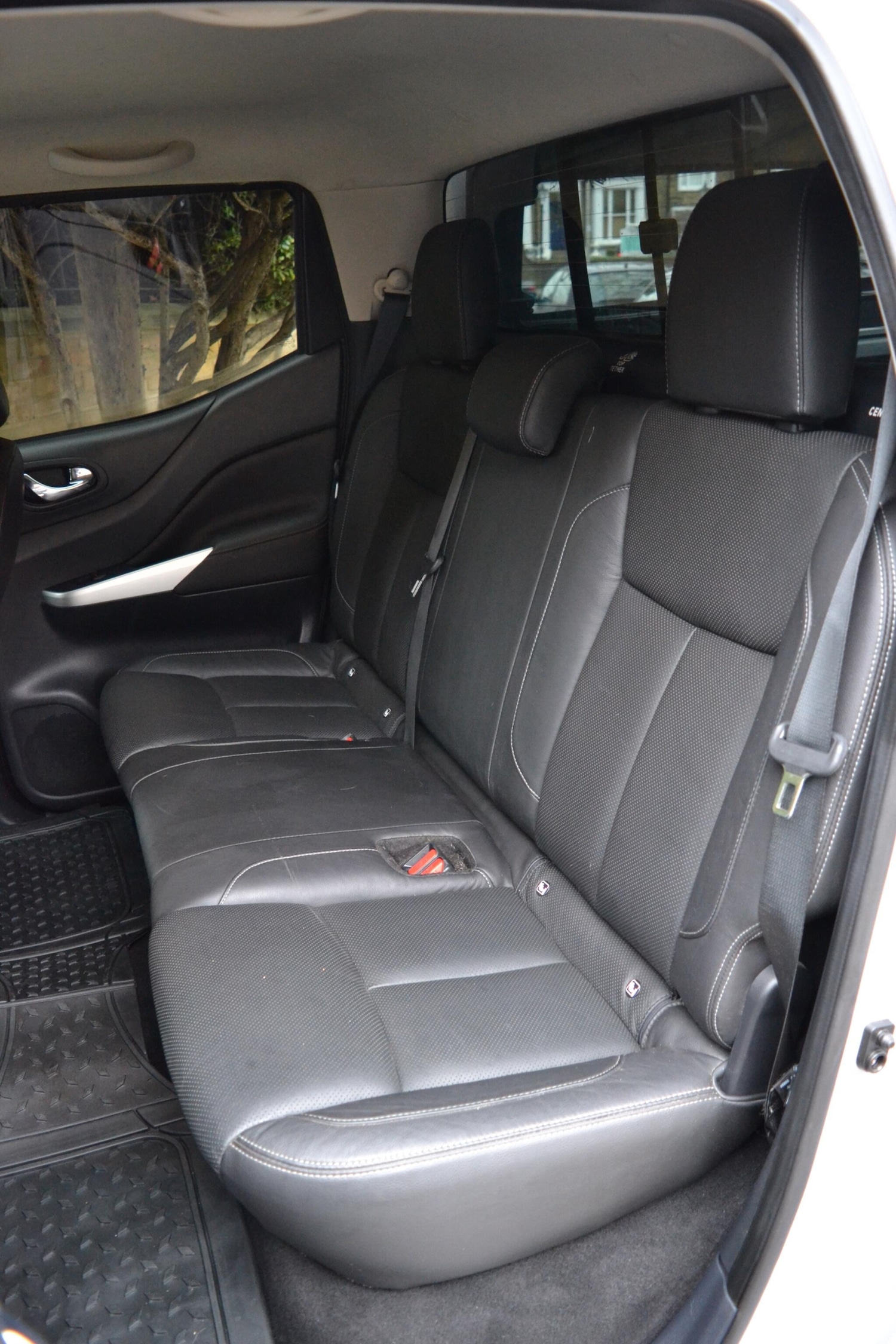 Used Nissan Navara 2019 for sale - 77469086: Photo 35