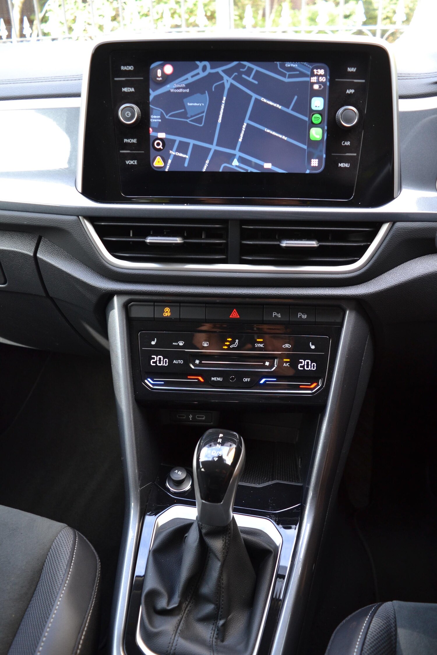 Used Volkswagen T-Roc 2023 for sale - 76377445: Photo 16