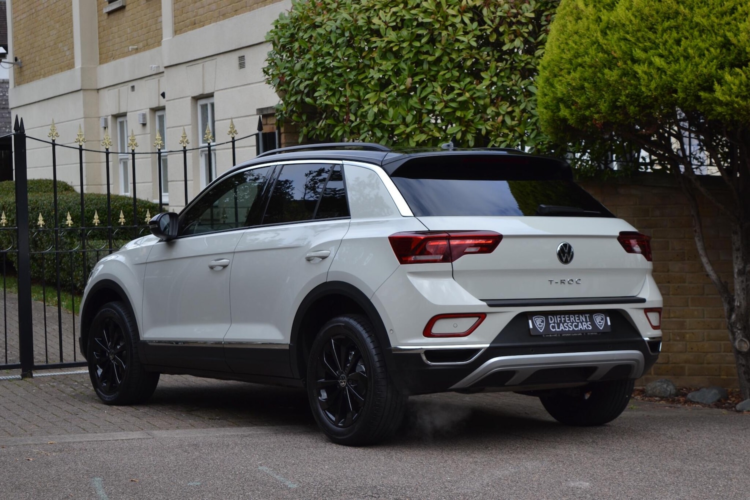 Used Volkswagen T-Roc 2023 for sale - 76377445: Photo 18