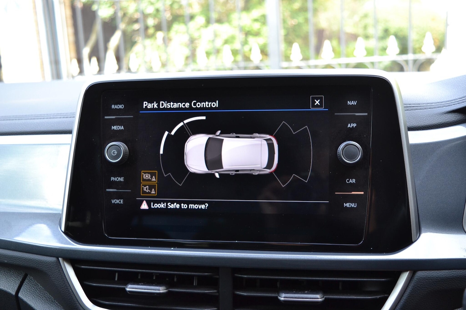 Used Volkswagen T-Roc 2023 for sale - 76377445: Photo 22