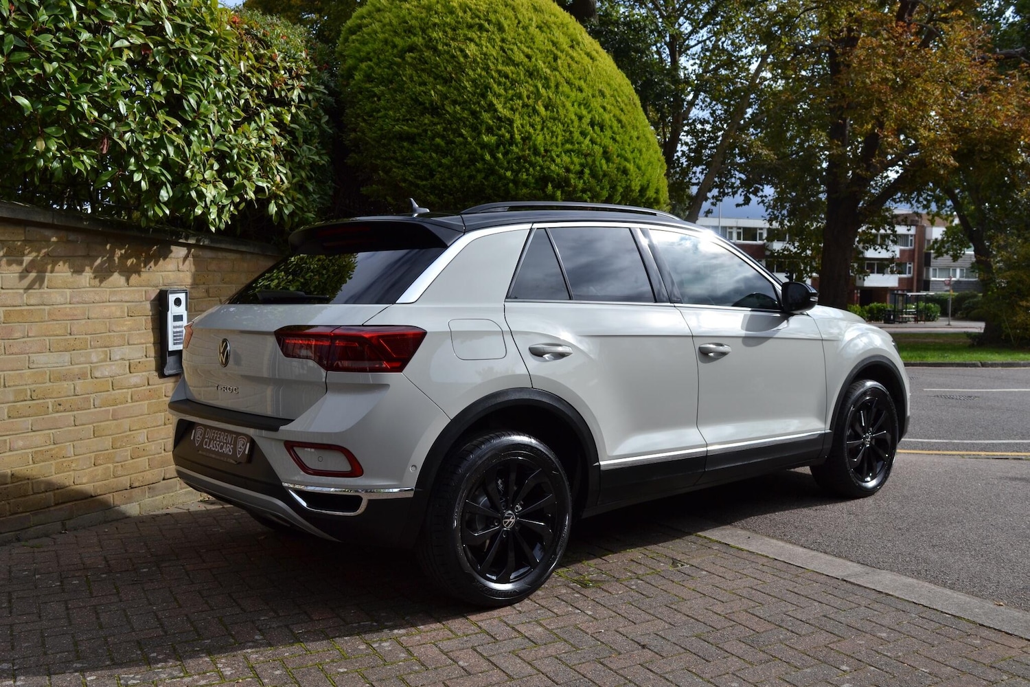Used Volkswagen T-Roc 2023 for sale - 76377445: Photo 26