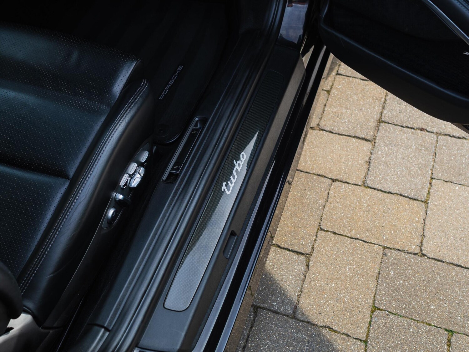 Used Porsche 911 for sale - 77671931: Photo 18