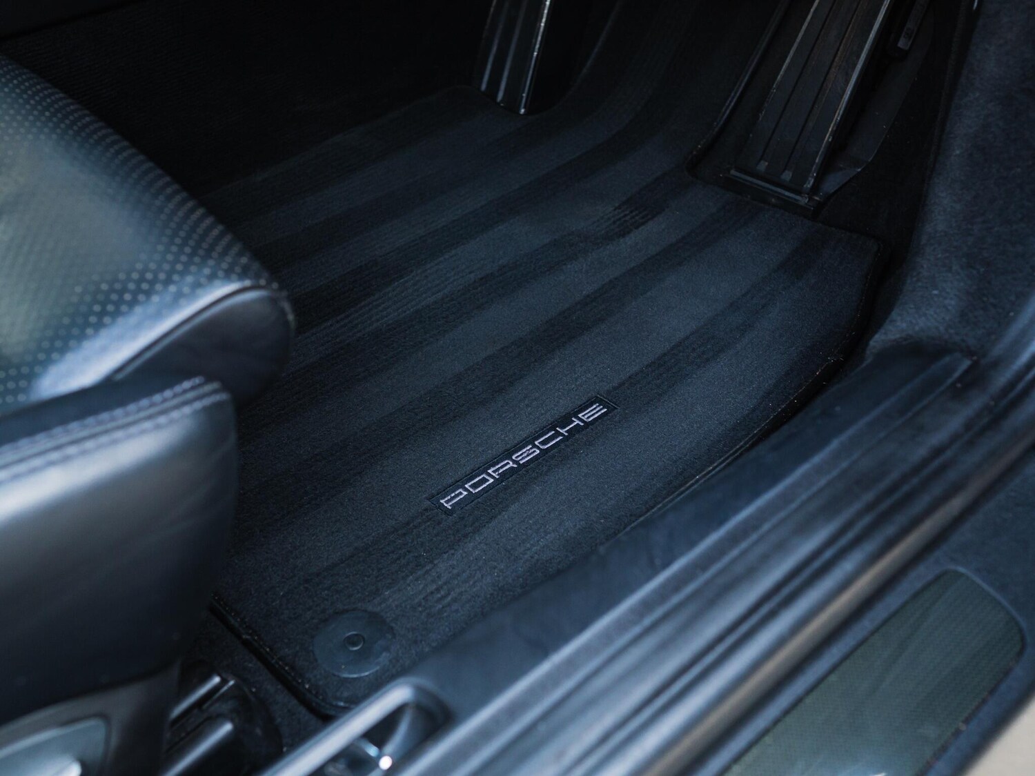 Used Porsche 911 for sale - 77671931: Photo 23