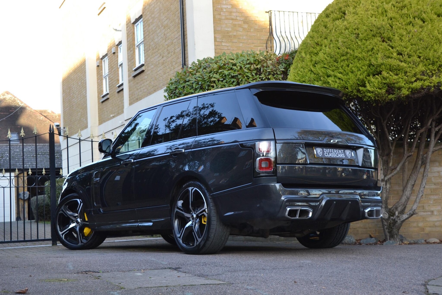 Used Land Rover Range Rover 2021 for sale - 76715469: Photo 2