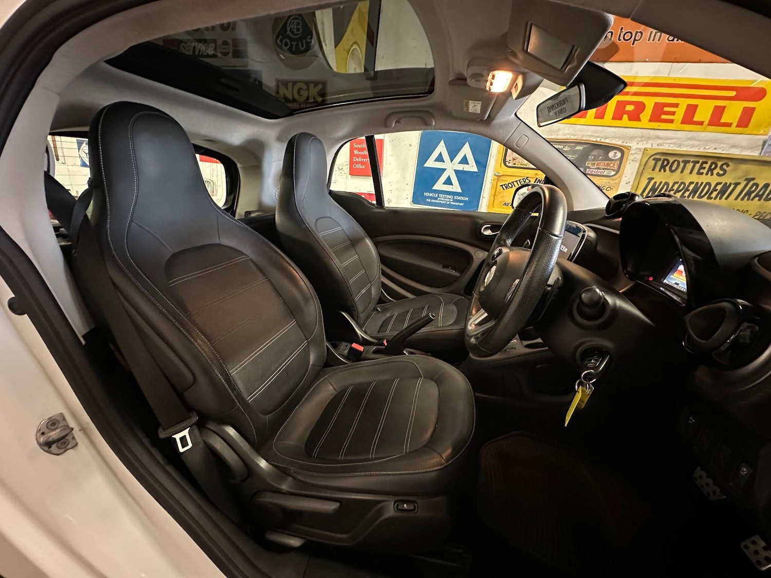 Used smart fortwo 2017 for sale - 76377505: Photo 5
