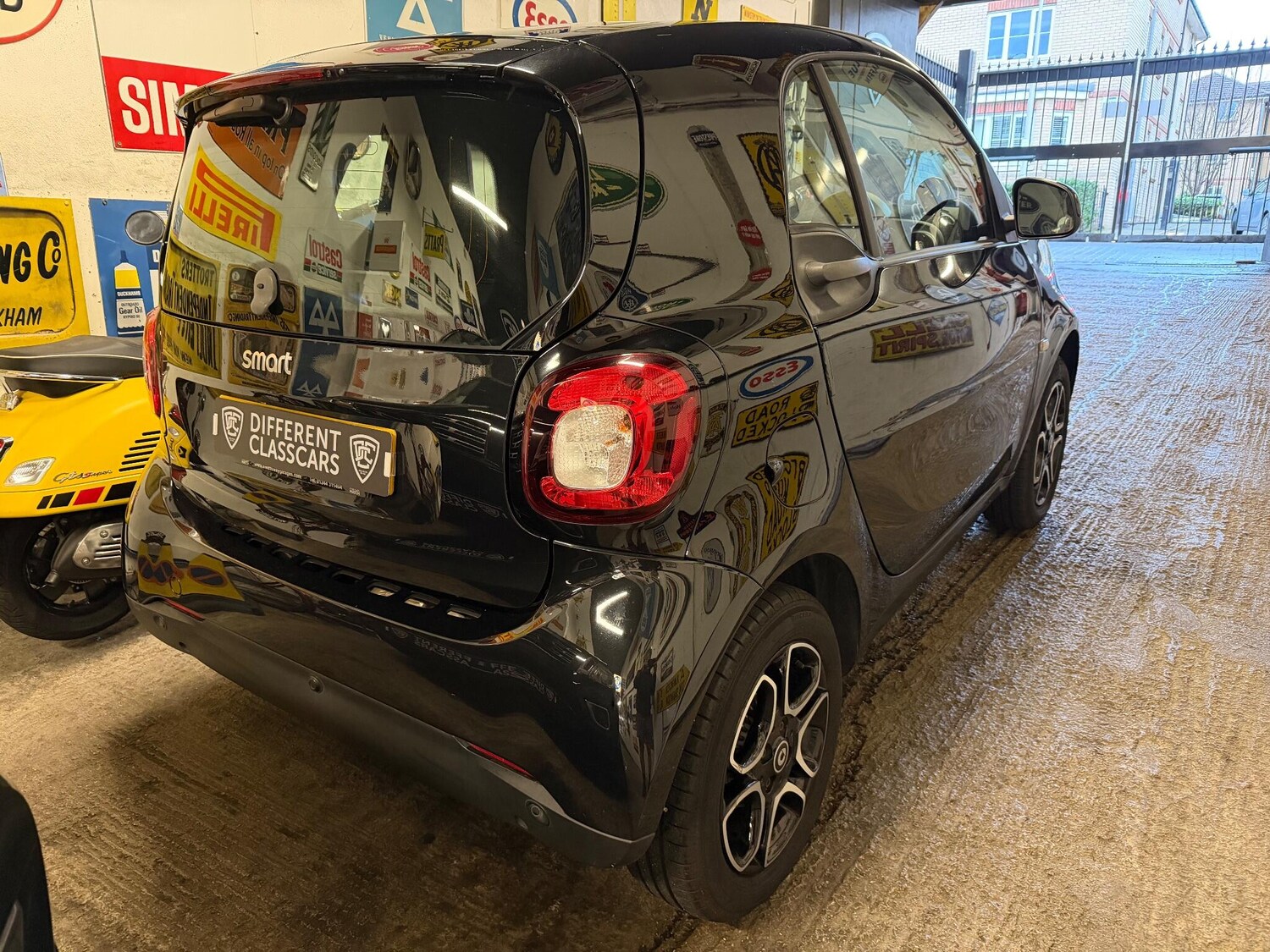 Used smart fortwo 2018 for sale - 76433186: Photo 3