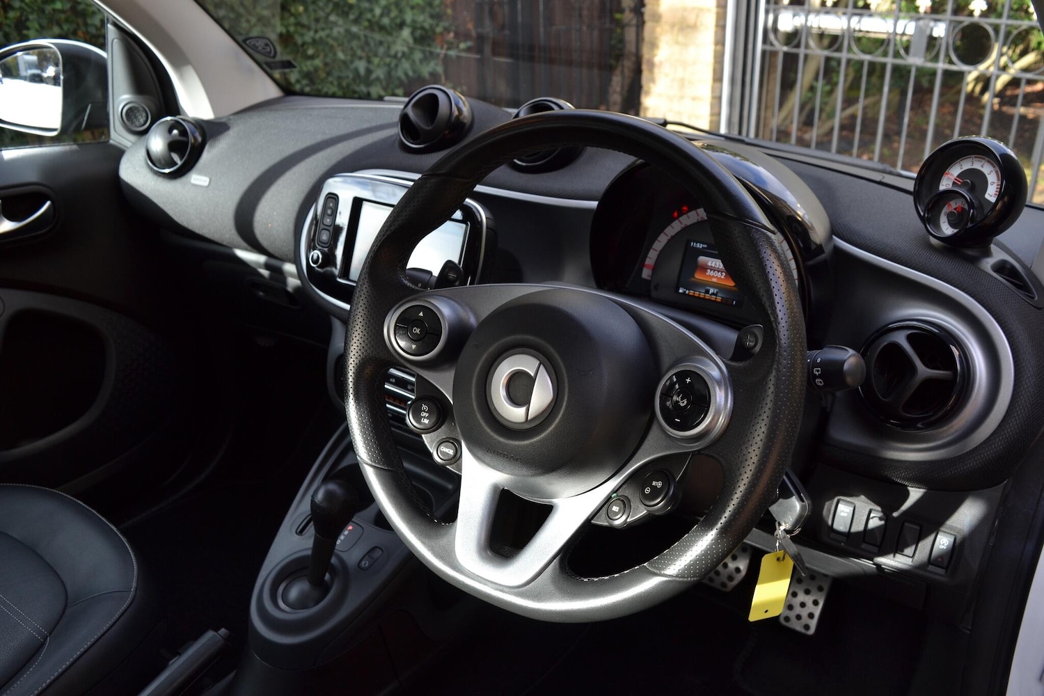 Used smart fortwo 2017 for sale - 76759553: Photo 20