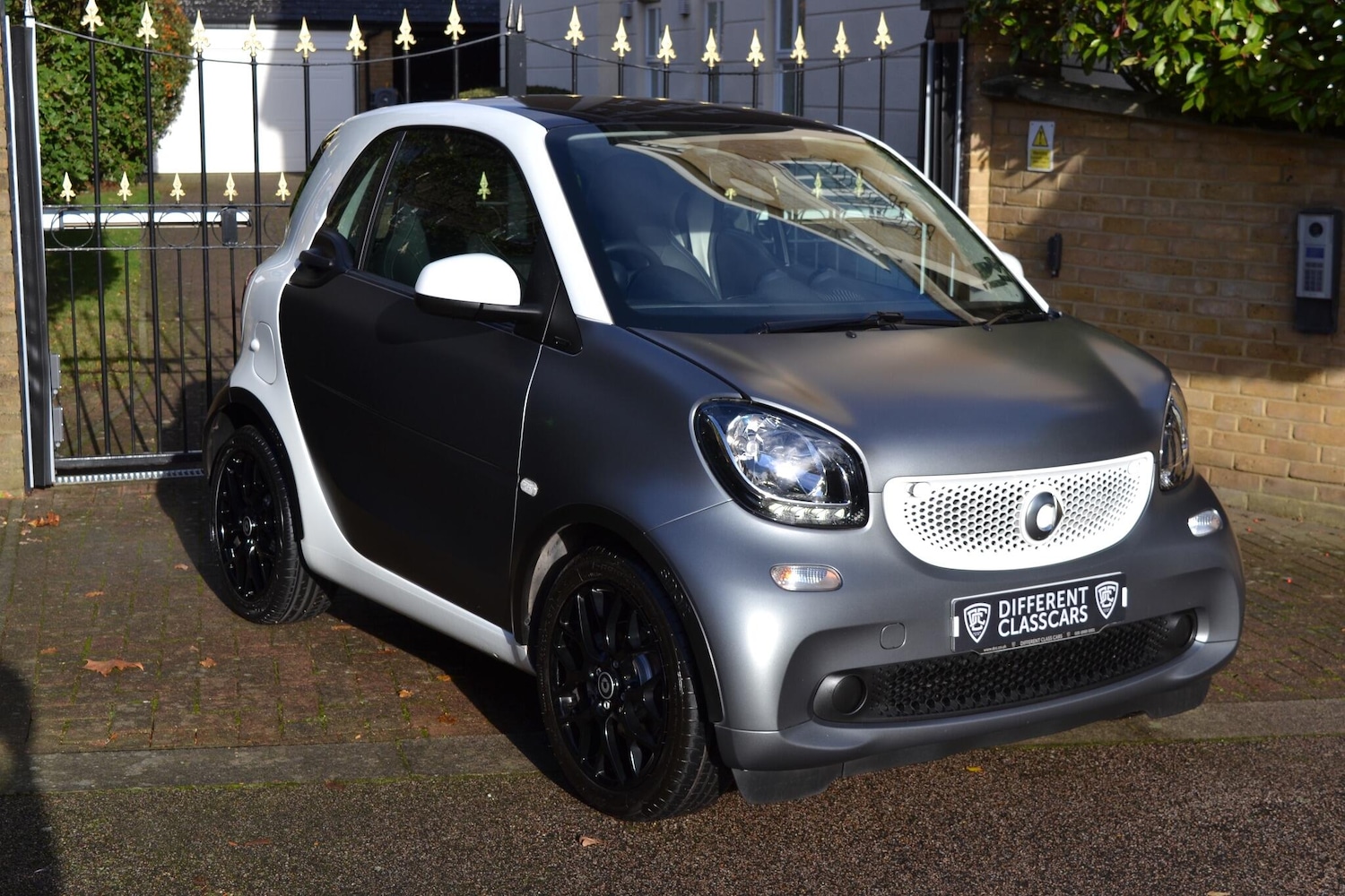 Used smart fortwo 2017 for sale - 76759553: Photo 24