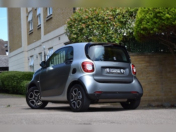 Used smart fortwo 2018 for sale - 79602025: Photo
