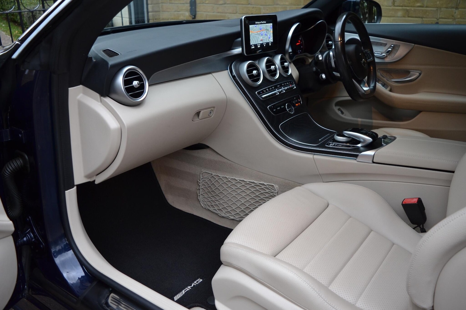 Used Mercedes-Benz C Class 2016 for sale - 76377305: Photo 11