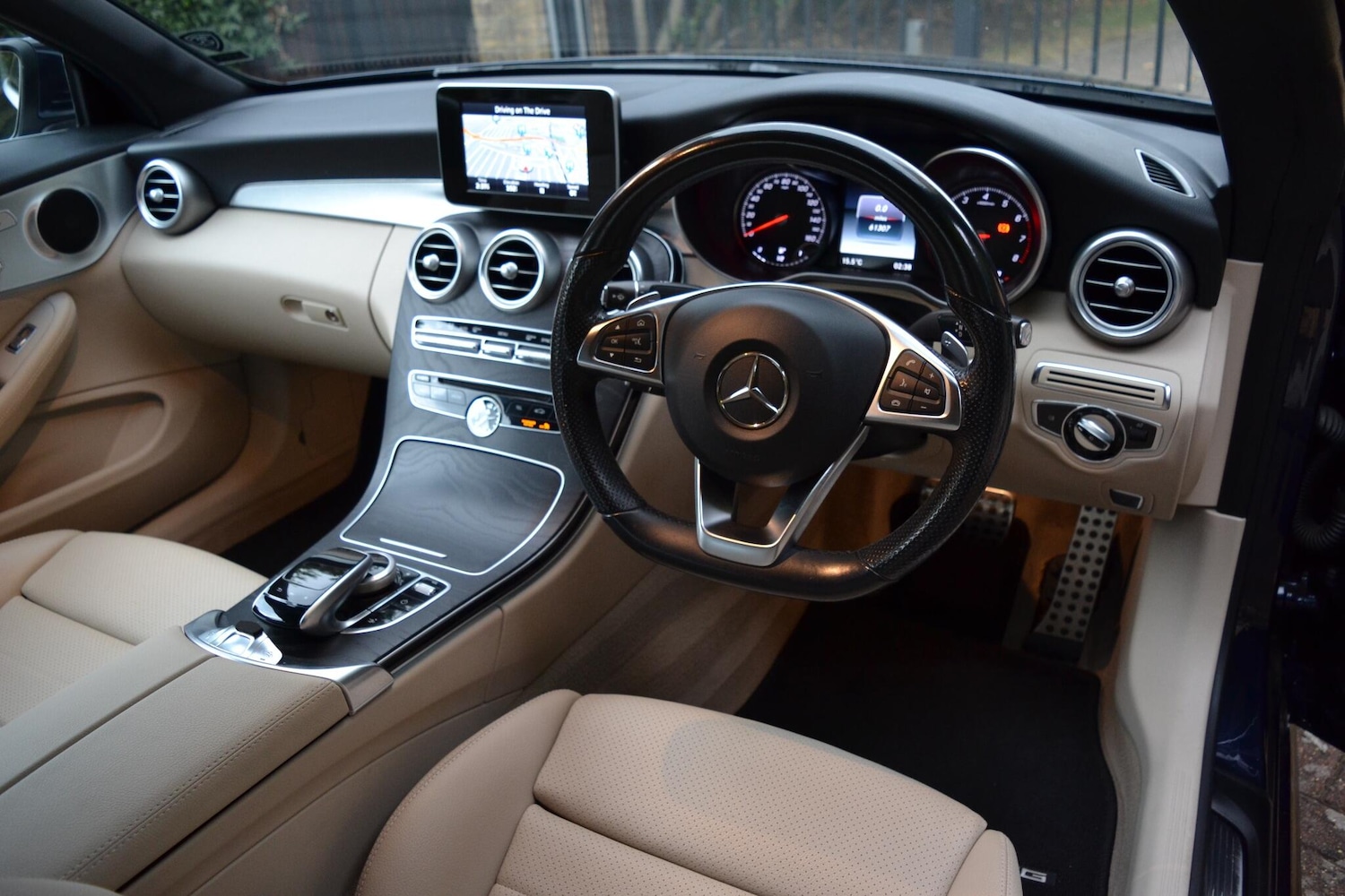 Used Mercedes-Benz C Class 2016 for sale - 76377305: Photo 4