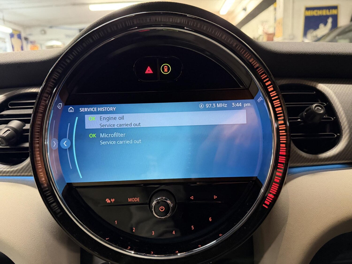 Used Land Rover Defender 2021 for sale - 77387047: Photo 17