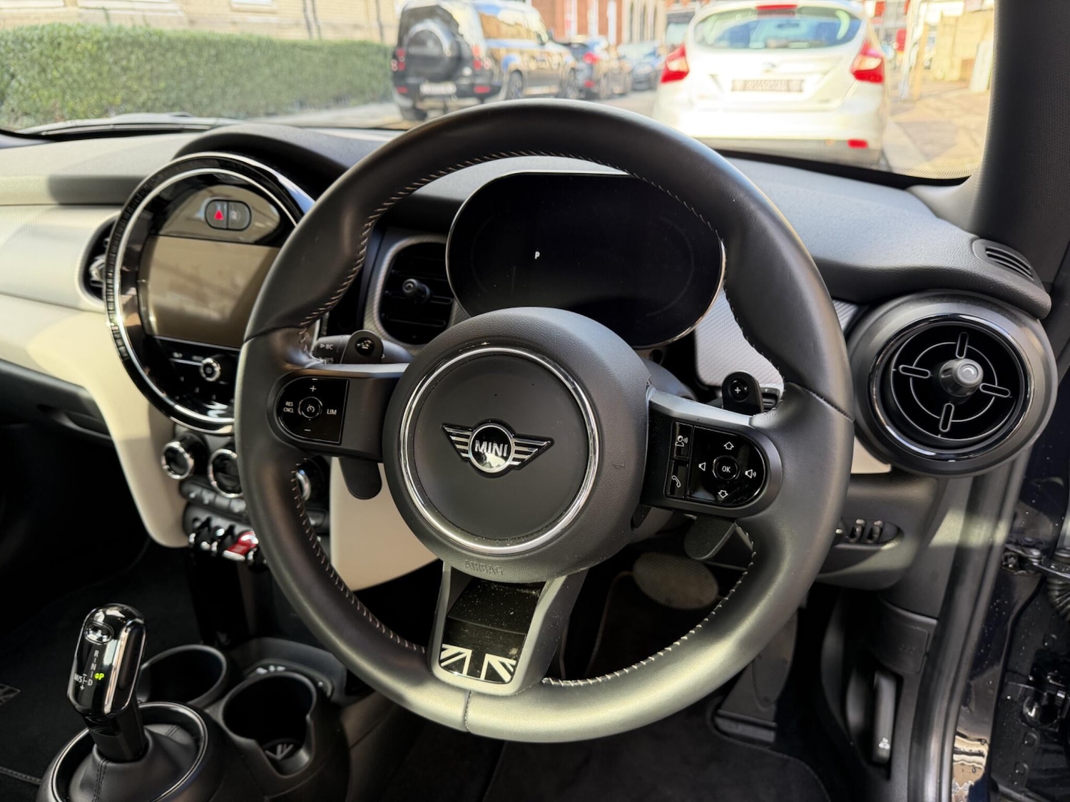 Used Land Rover Defender 2021 for sale - 77387047: Photo 9