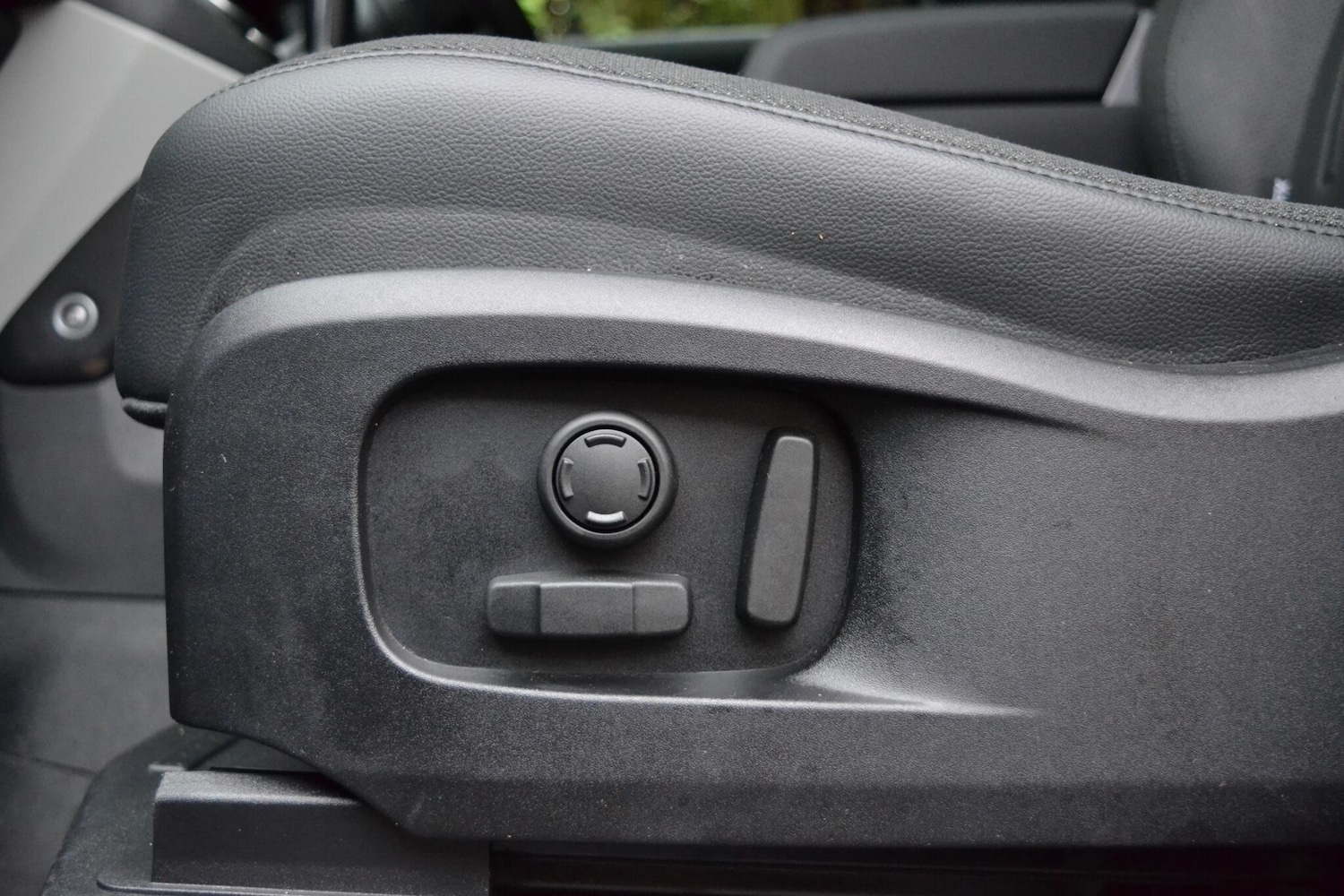 Used Land Rover Defender 110 2020 for sale - 77238381: Photo 25