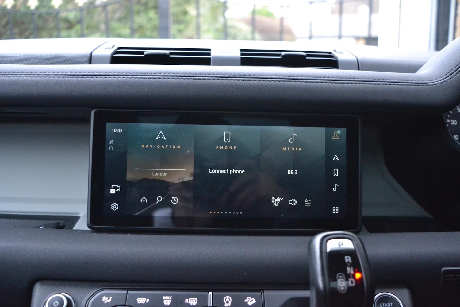 Used Land Rover Defender 110 2020 for sale - 77238381: Photo 42